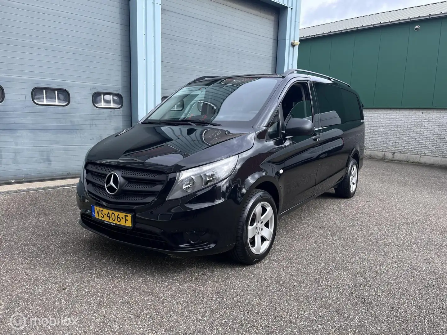 Mercedes-Benz Vito 114 CDI Dubbele cabine Ledere bekleding. Zwart - 2