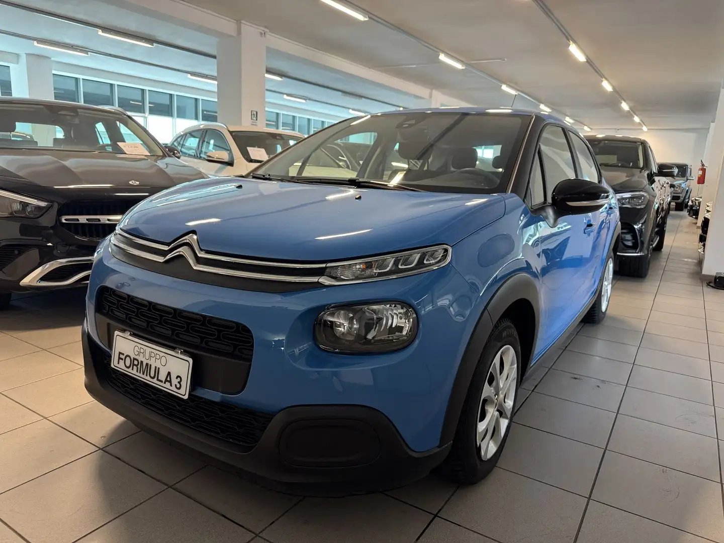 Citroen C3 PureTech 83 S&S Shine Blau - 1