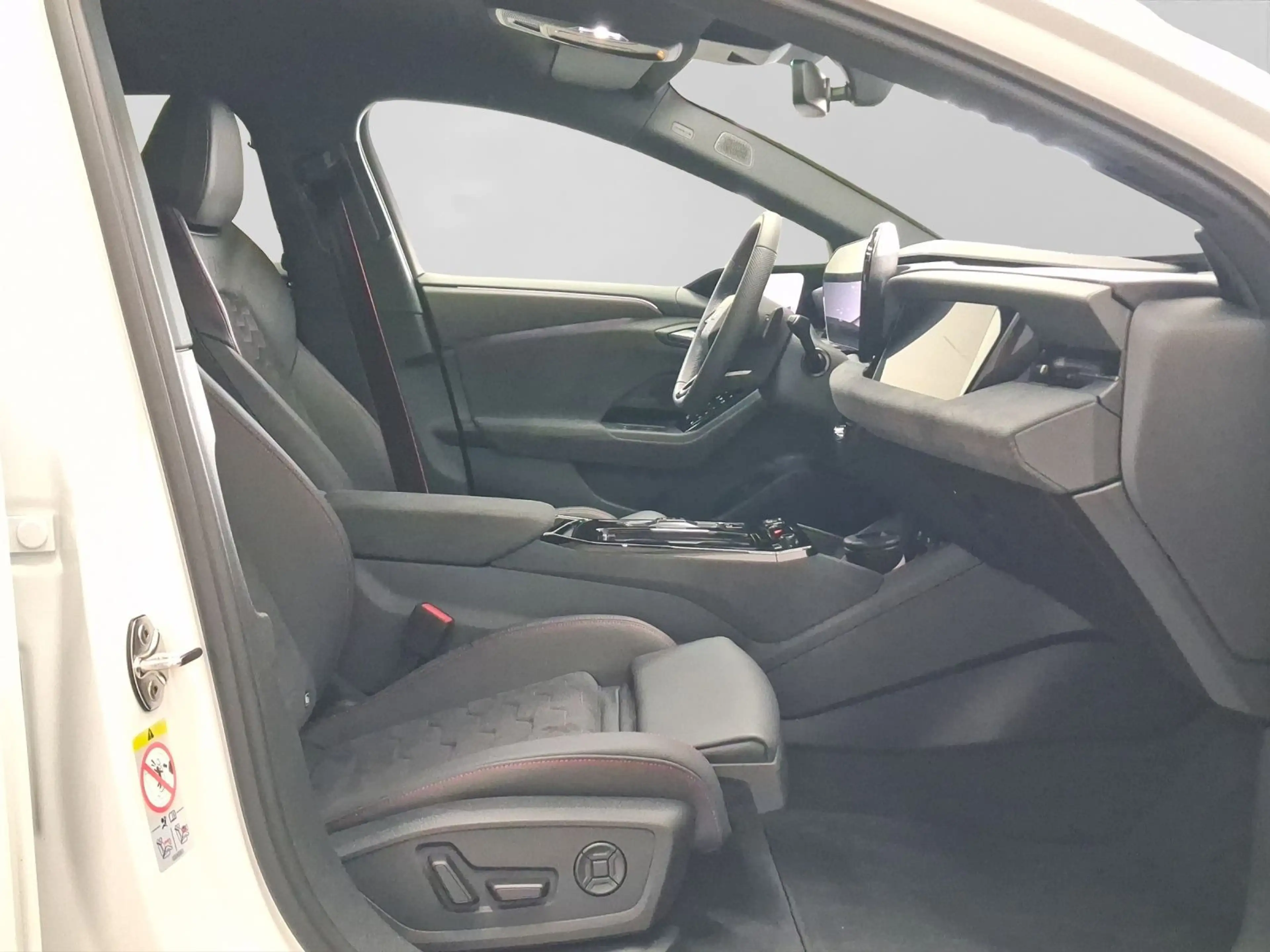 Audi S6 e-tron S6 Avant e-tron Q UPE117 LM21 VIRT-SPIEGEL OLED — photo 4