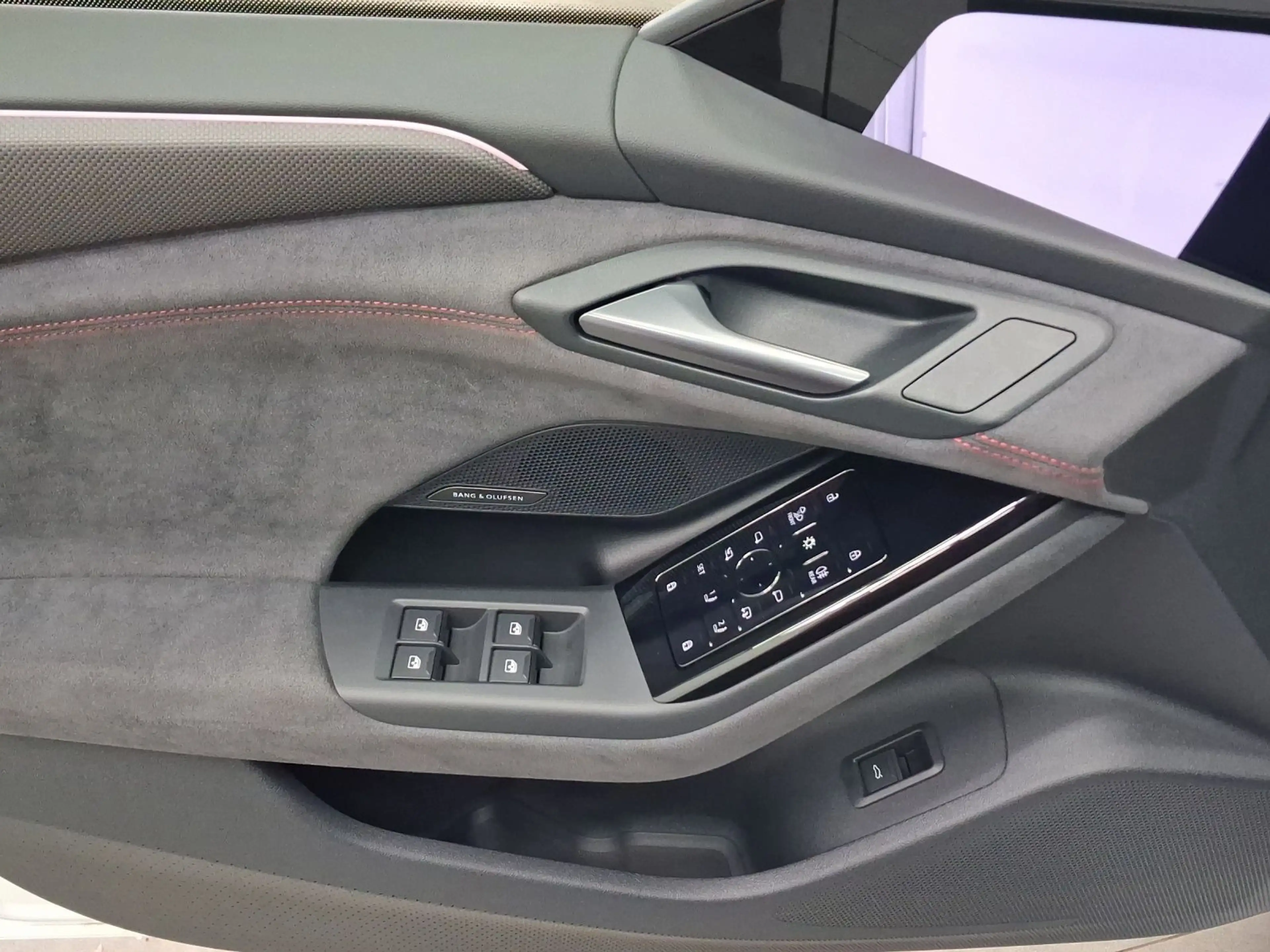 Audi S6 e-tron S6 Avant e-tron Q UPE117 LM21 VIRT-SPIEGEL OLED — photo 8