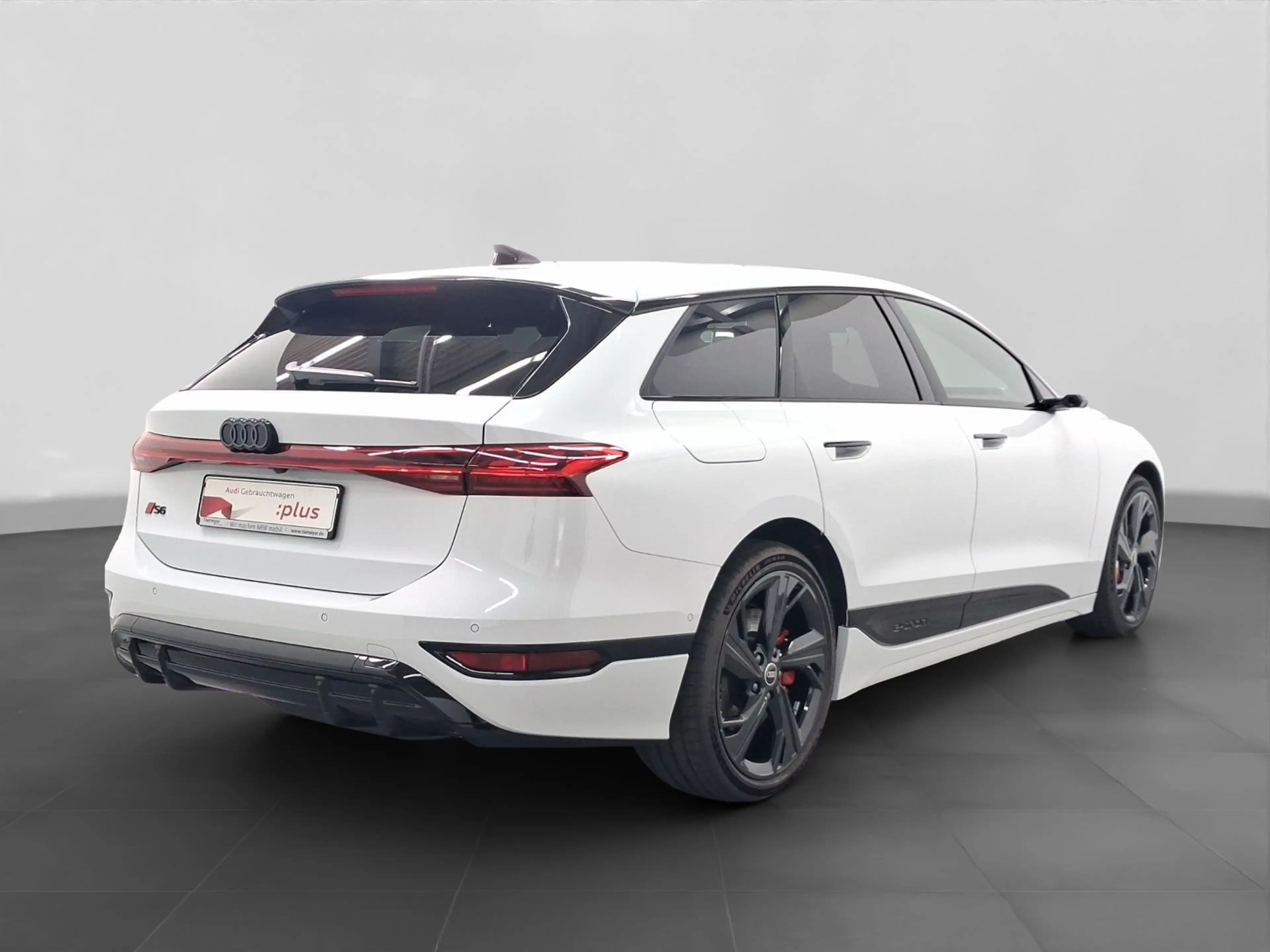 Audi S6 e-tron S6 Avant e-tron Q UPE117 LM21 VIRT-SPIEGEL OLED — photo 3