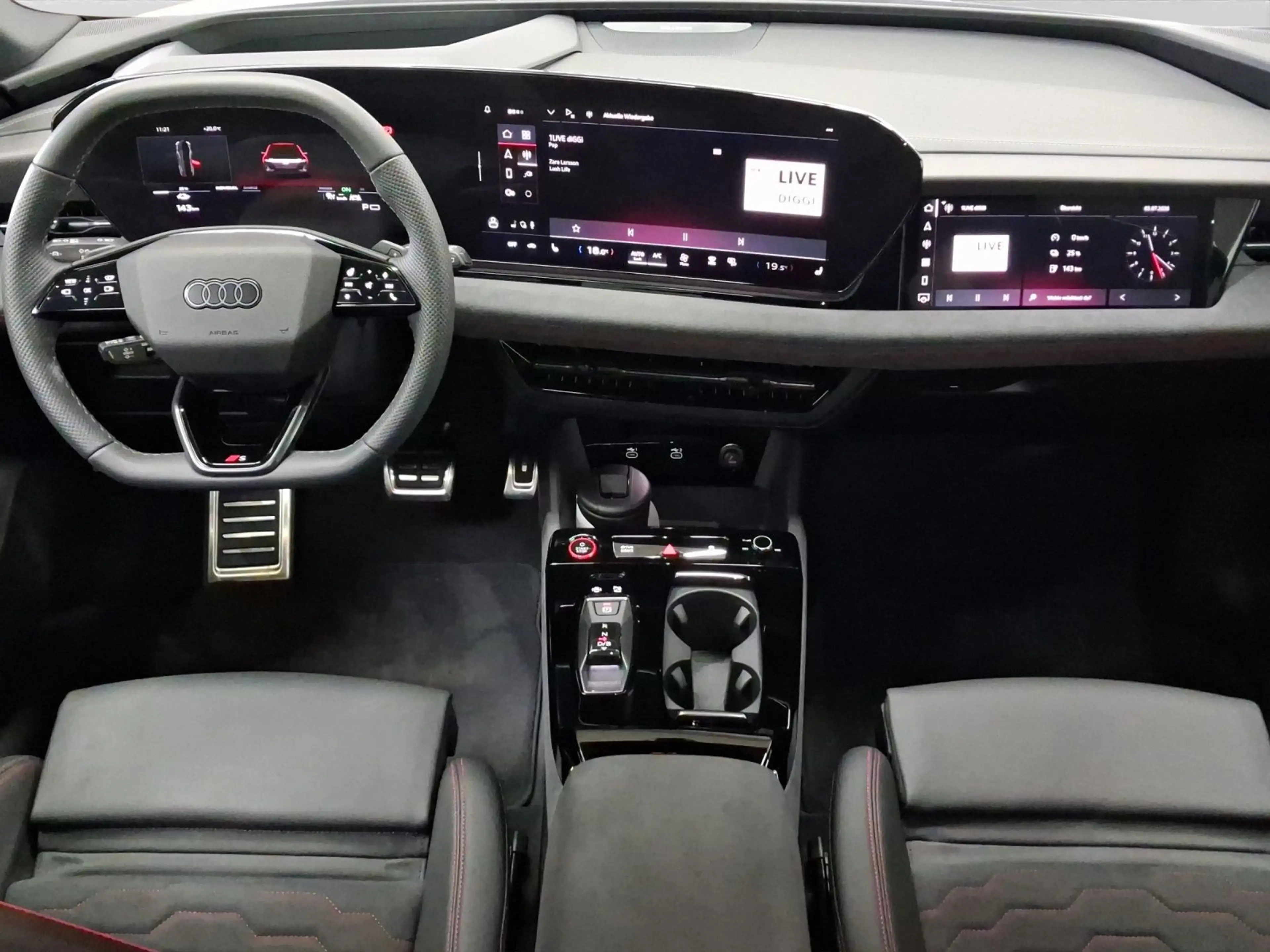Audi S6 e-tron S6 Avant e-tron Q UPE117 LM21 VIRT-SPIEGEL OLED — photo 5