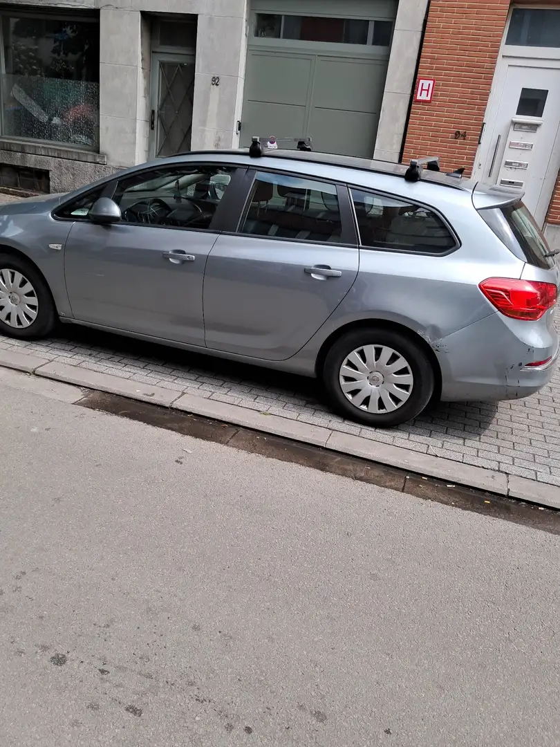 Opel Astra J Sports Tourer 1.6 CDTi - 2