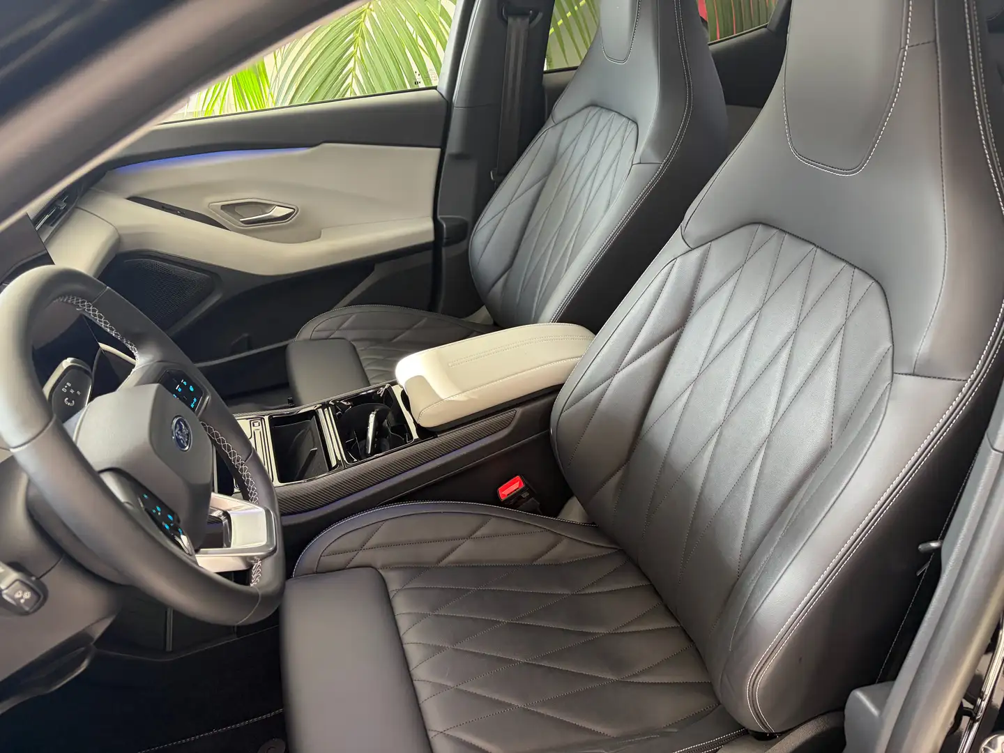 Ford Explorer EV Premium 77kWh (572km) Extended Range 286CV RWD Wit - 2