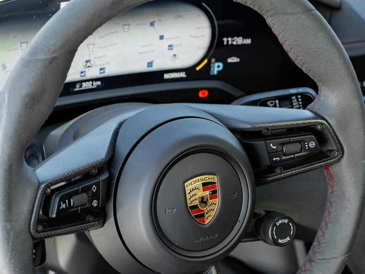Porsche Taycan снимка Porsche Taycan