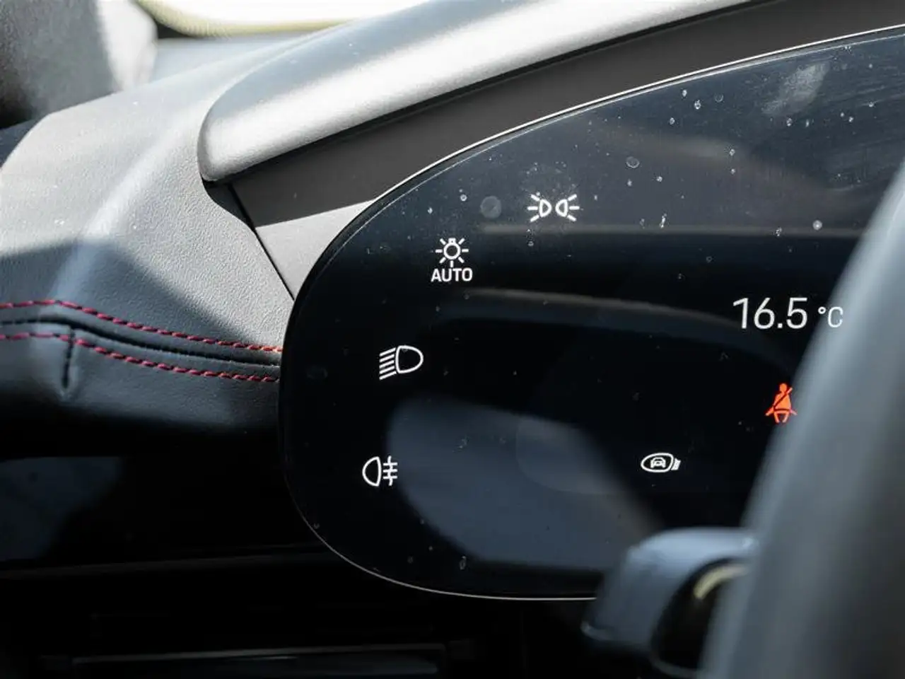 Porsche Taycan снимка Porsche Taycan