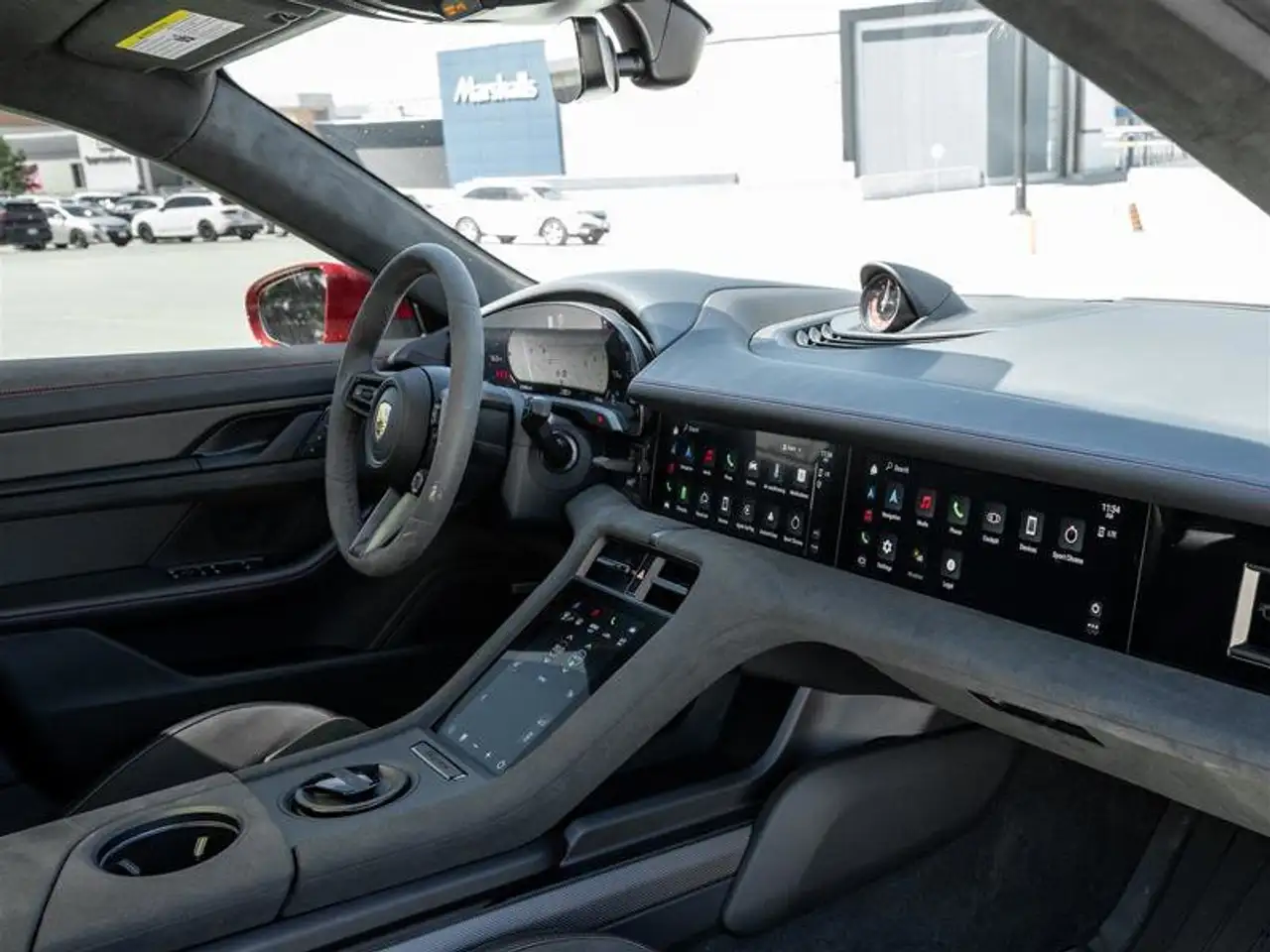 Porsche Taycan снимка Porsche Taycan