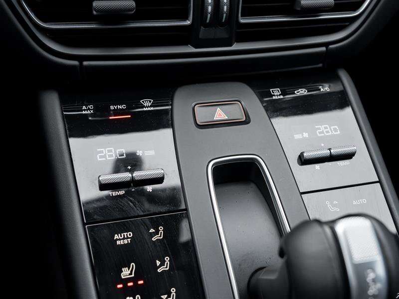 2025 Porsche Macan S AWD Premium Pkg Plus|21 RS Spyder Design Wheels| thumb 36