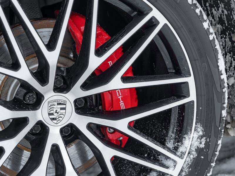 2025 Porsche Macan S AWD Premium Pkg Plus|21 RS Spyder Design Wheels| thumb 11