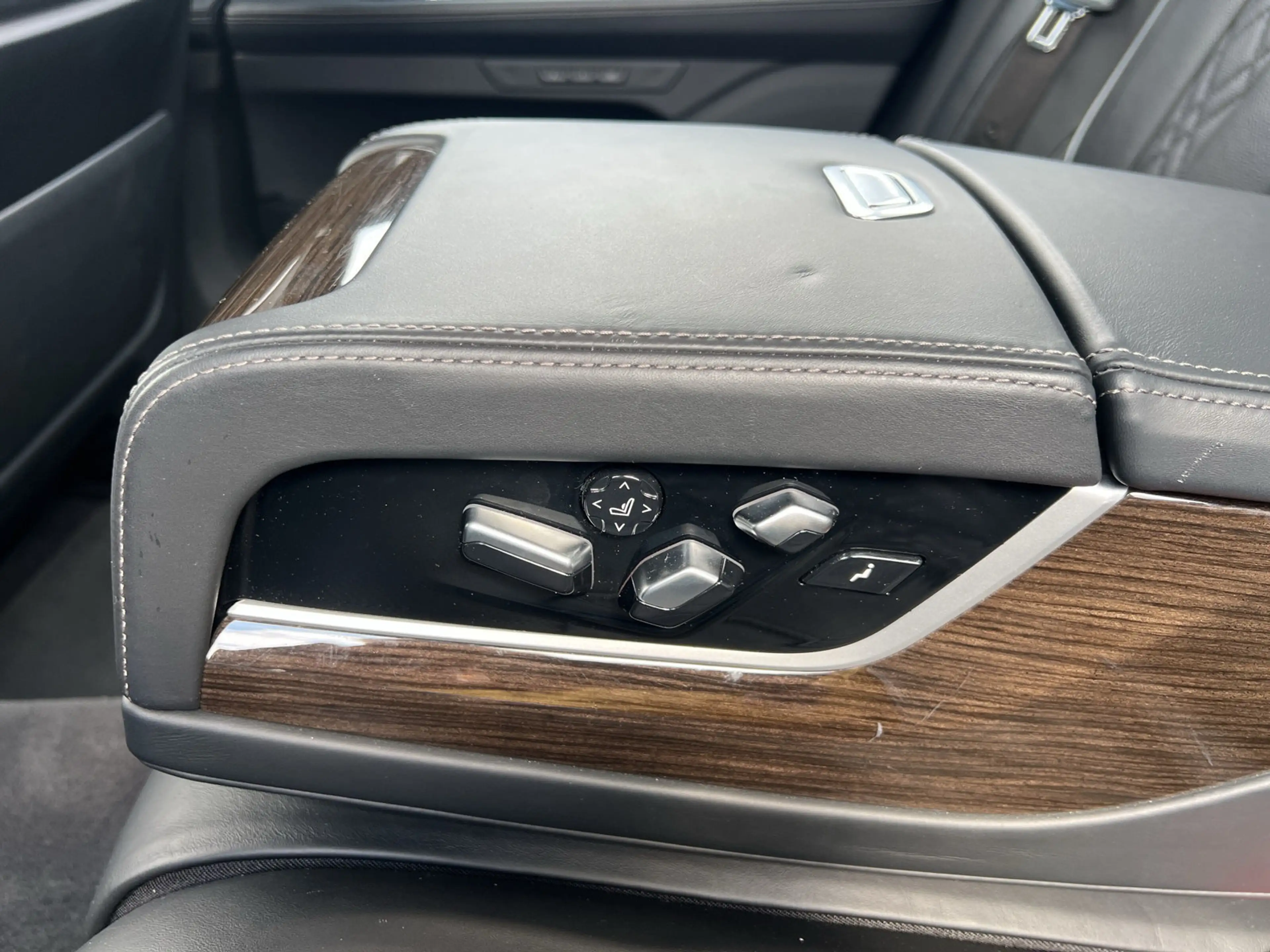 BMW 740 740d xDrive, Laser, Exclusiv-Leder, Schiebedach — photo 23