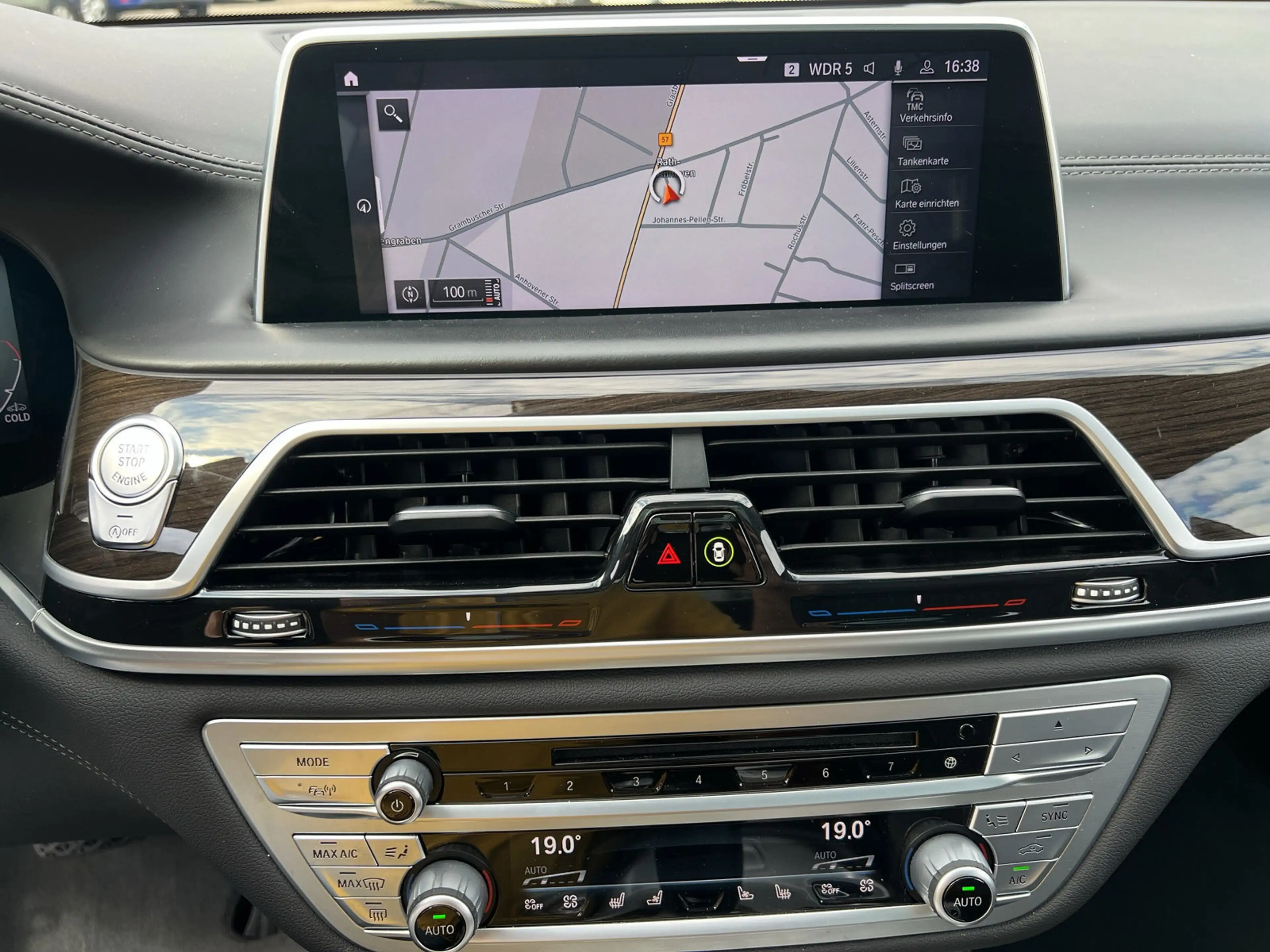 BMW 740 740d xDrive, Laser, Exclusiv-Leder, Schiebedach — photo 25