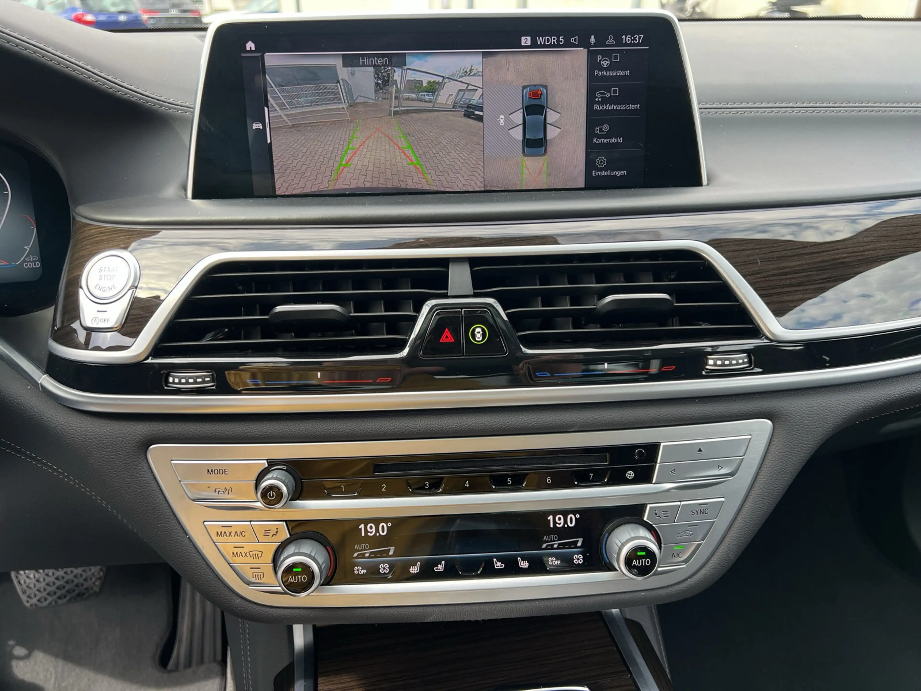 BMW 740 740d xDrive, Laser, Exclusiv-Leder, Schiebedach — photo 12
