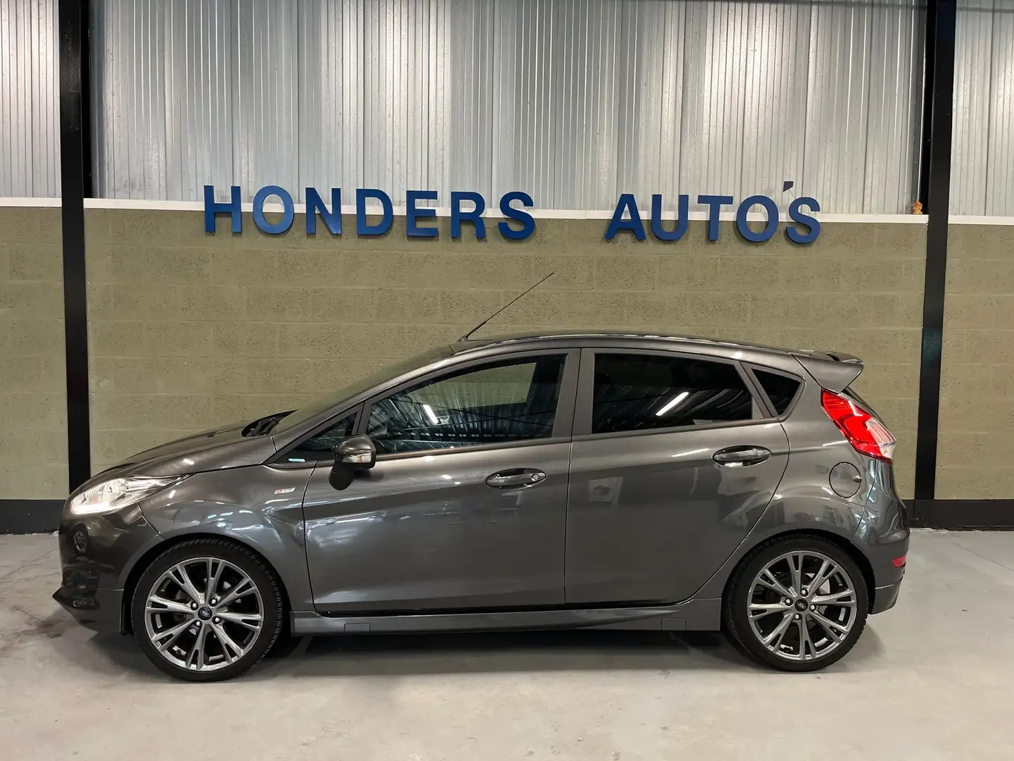 Ford Fiesta 1.0 EcoBoost ST Line CRUISE I VOORRUITVERW I 1e EI Grijs - 2