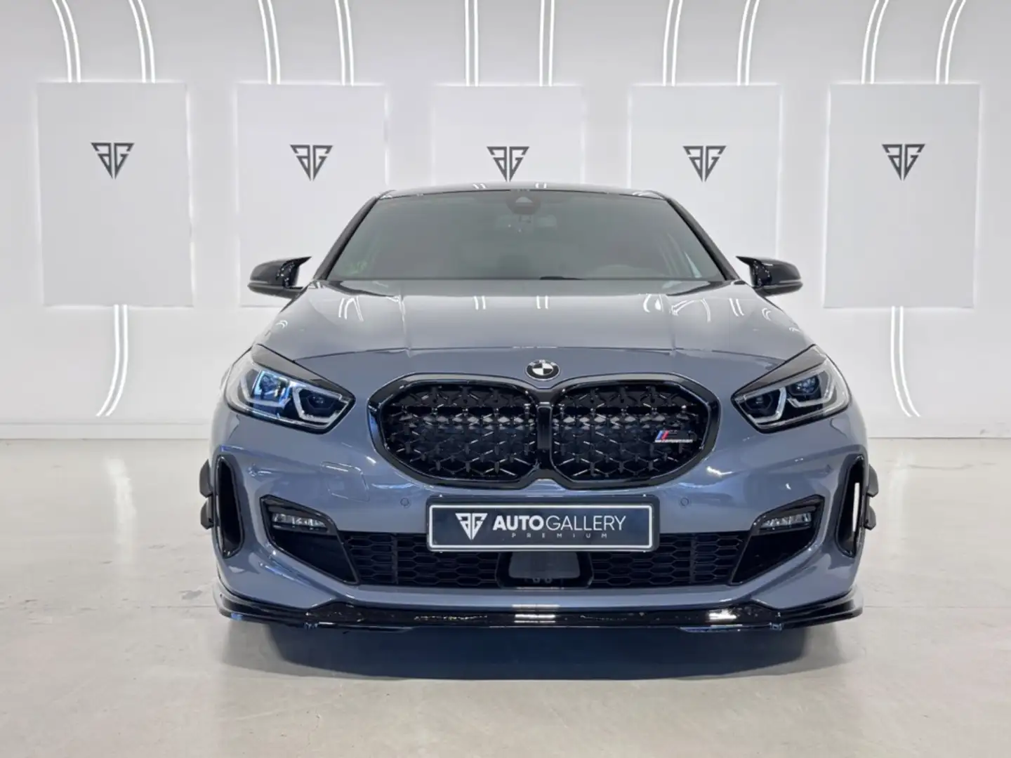BMW 118 118iA M Sport Gris - 2