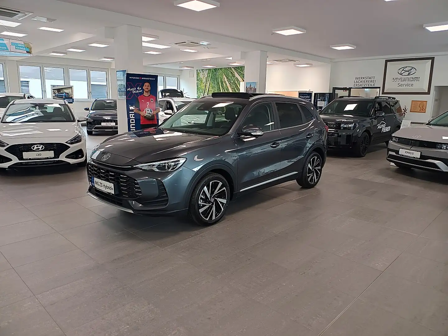MG ZS 1.5 Hybrid+ Luxury *PANO*LED*Navi*Klima* Grau - 2
