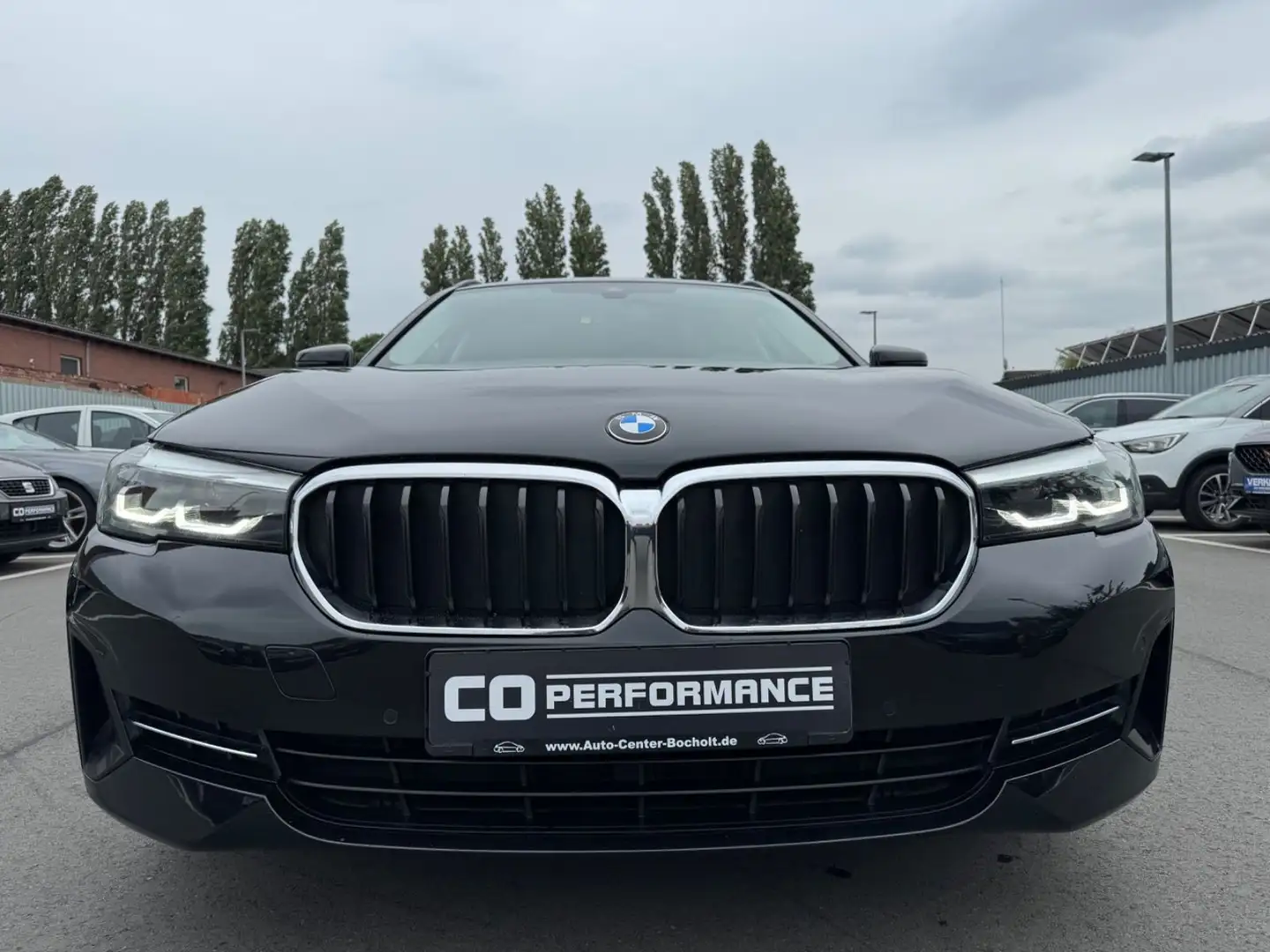 BMW 520 d*LEDER*RFK*DAB*VIRTUAL*SITZH*TEMP*4ZONEN Noir - 2