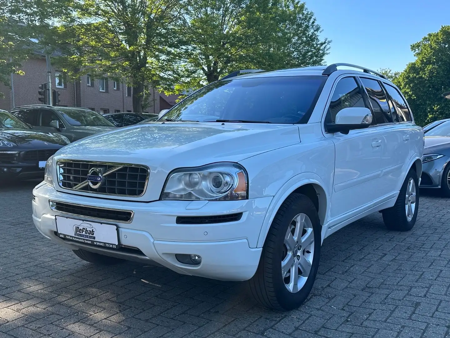 Volvo XC90 D5 Momentum Geartronic 7-Sitzer Blanco - 2