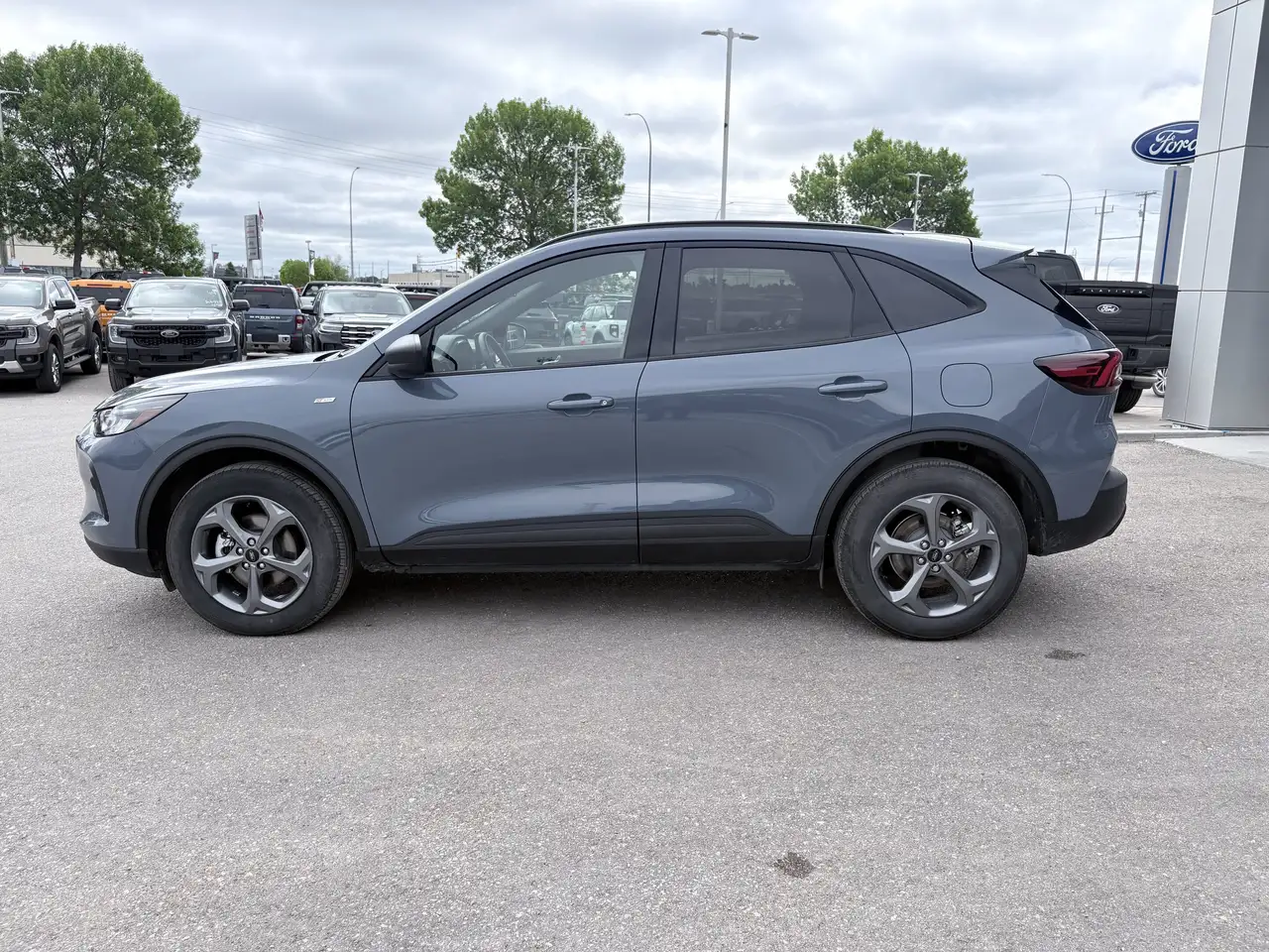 Ford Escape снимка Ford Escape