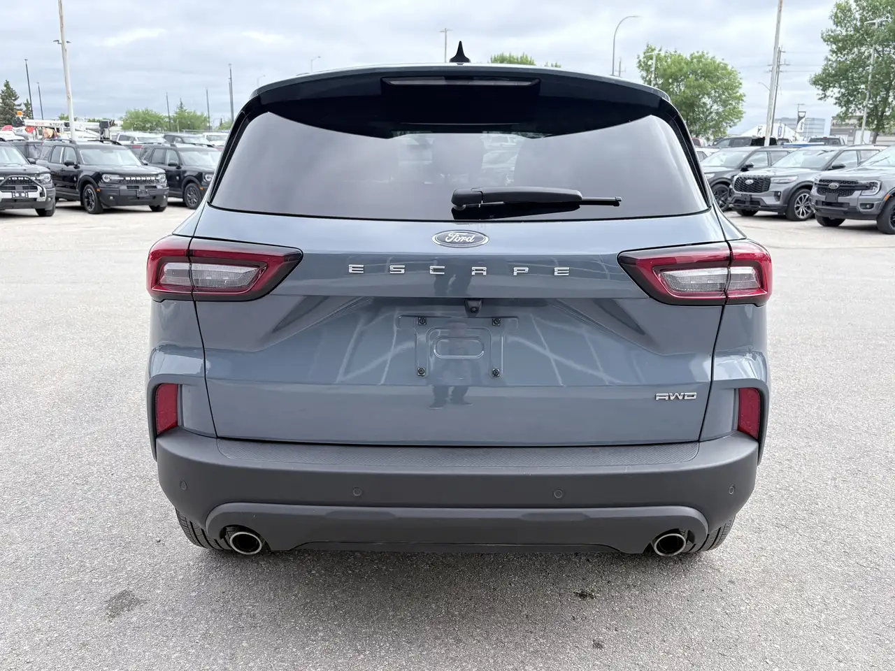 Ford Escape снимка Ford Escape