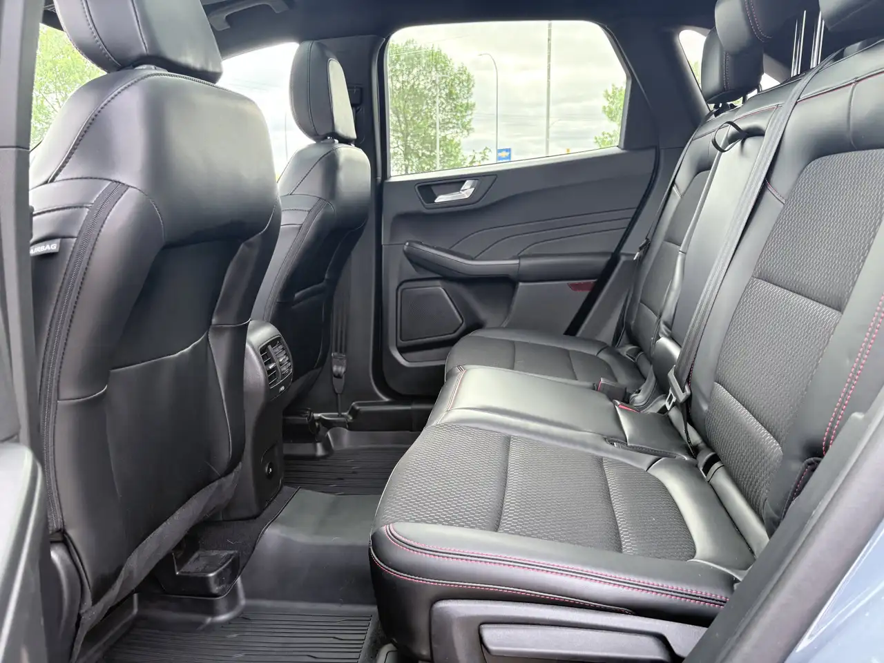 Ford Escape снимка Ford Escape