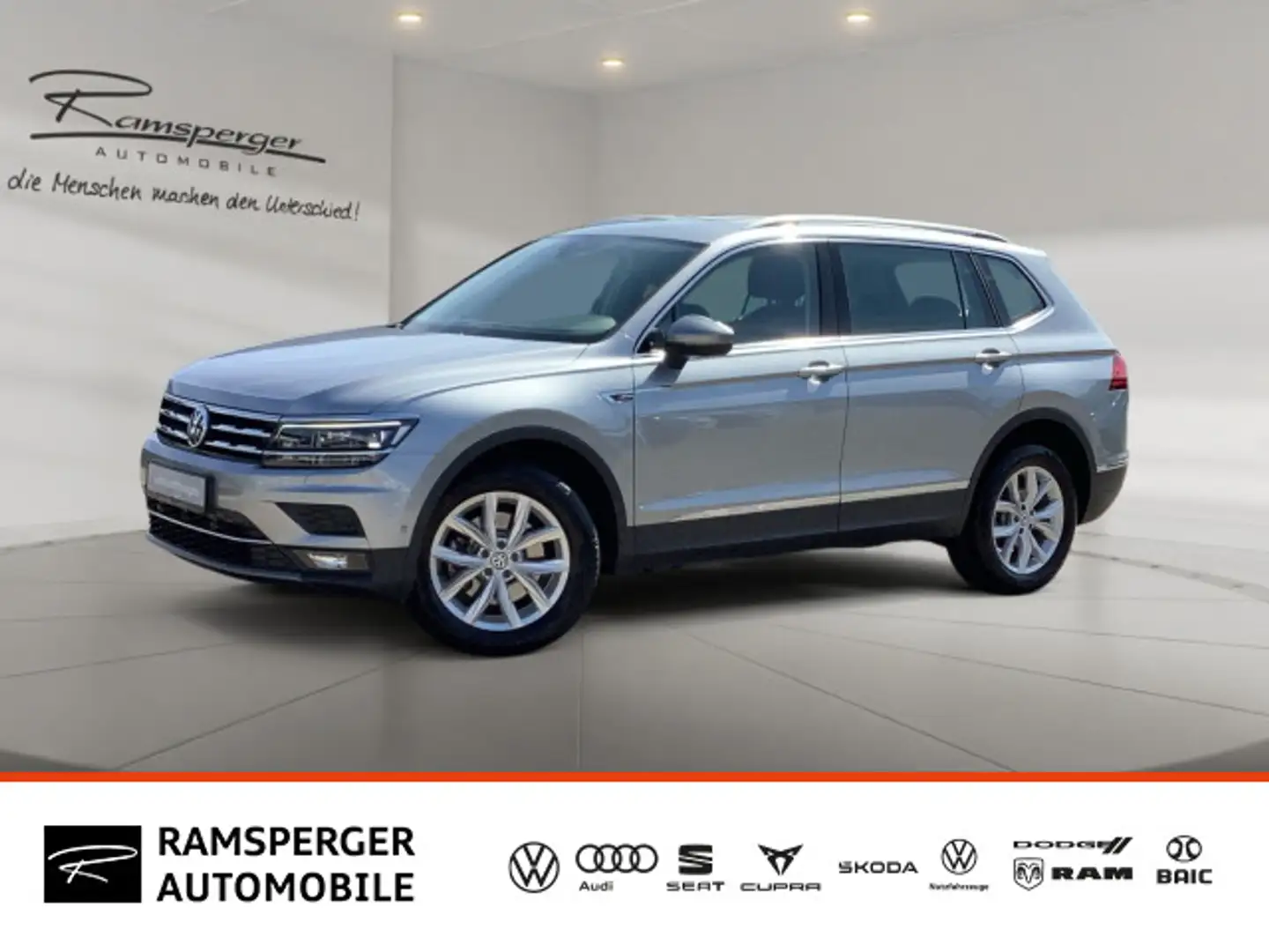Volkswagen Tiguan Allspace 2.0 TDI DSG Highline 4M. AHK ACC Silber - 1