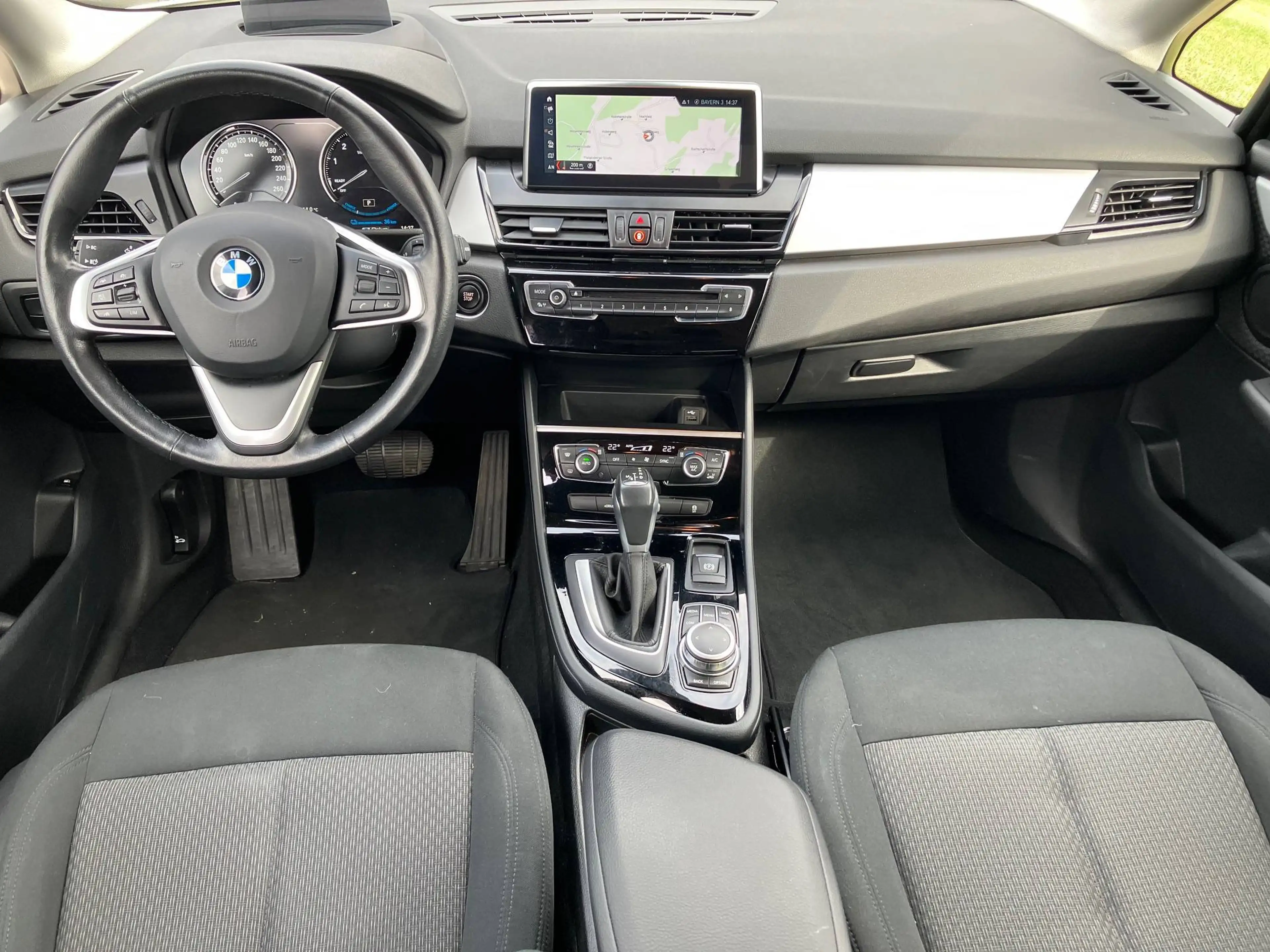 BMW 225 225 xe Aut Allrad, Plug-in Hybrid, Navi, ACC Alarm — photo 7
