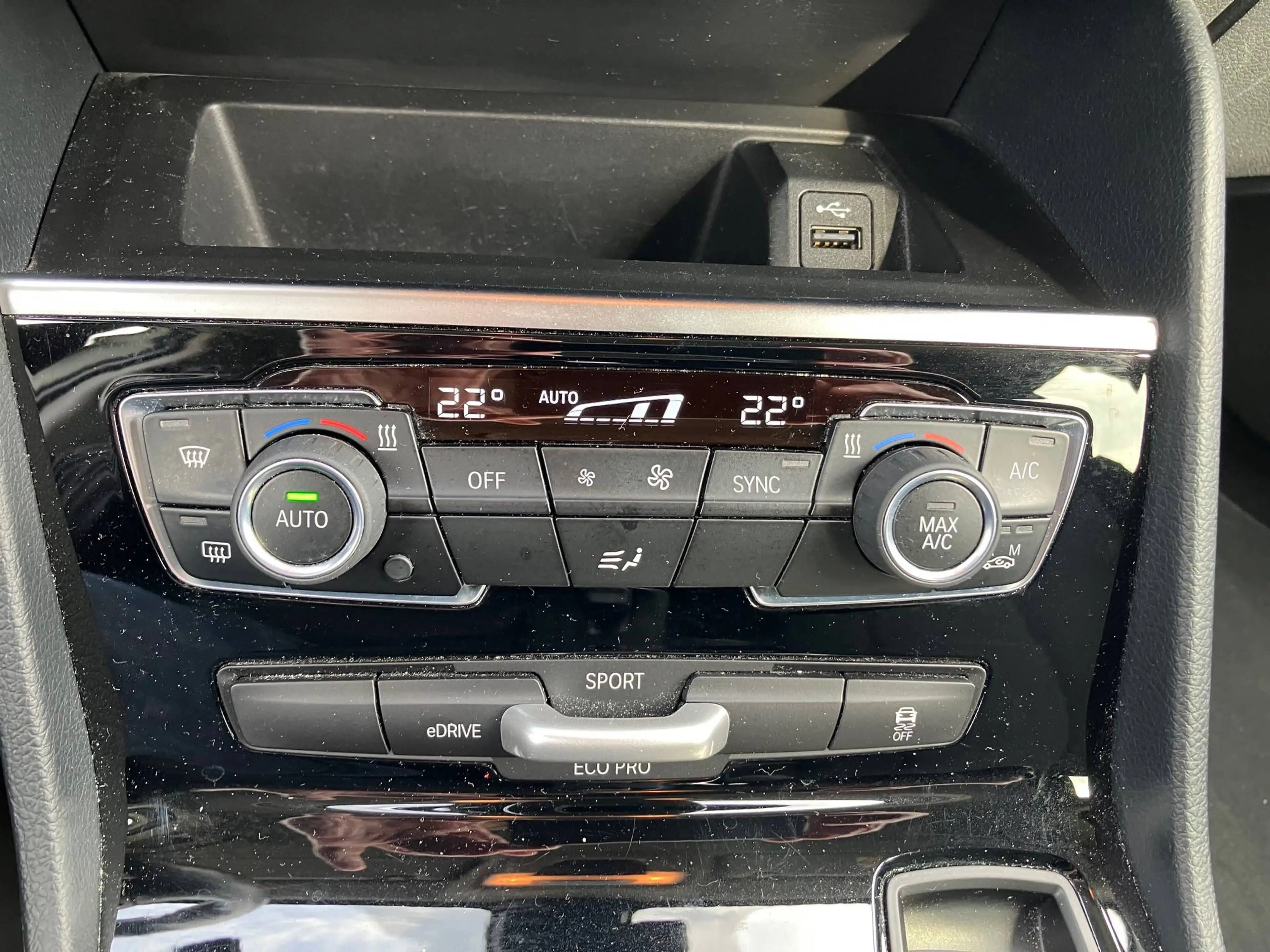 BMW 225 225 xe Aut Allrad, Plug-in Hybrid, Navi, ACC Alarm — photo 12