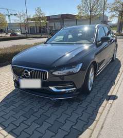 D5 AWD Geartronic Momentum