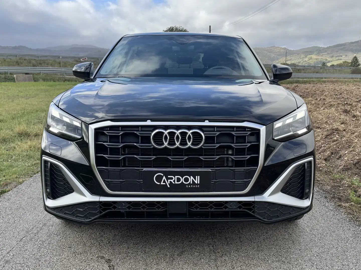 Audi Q2 Q2 35 2.0 tdi Identity Black s-tronic Schwarz - 2