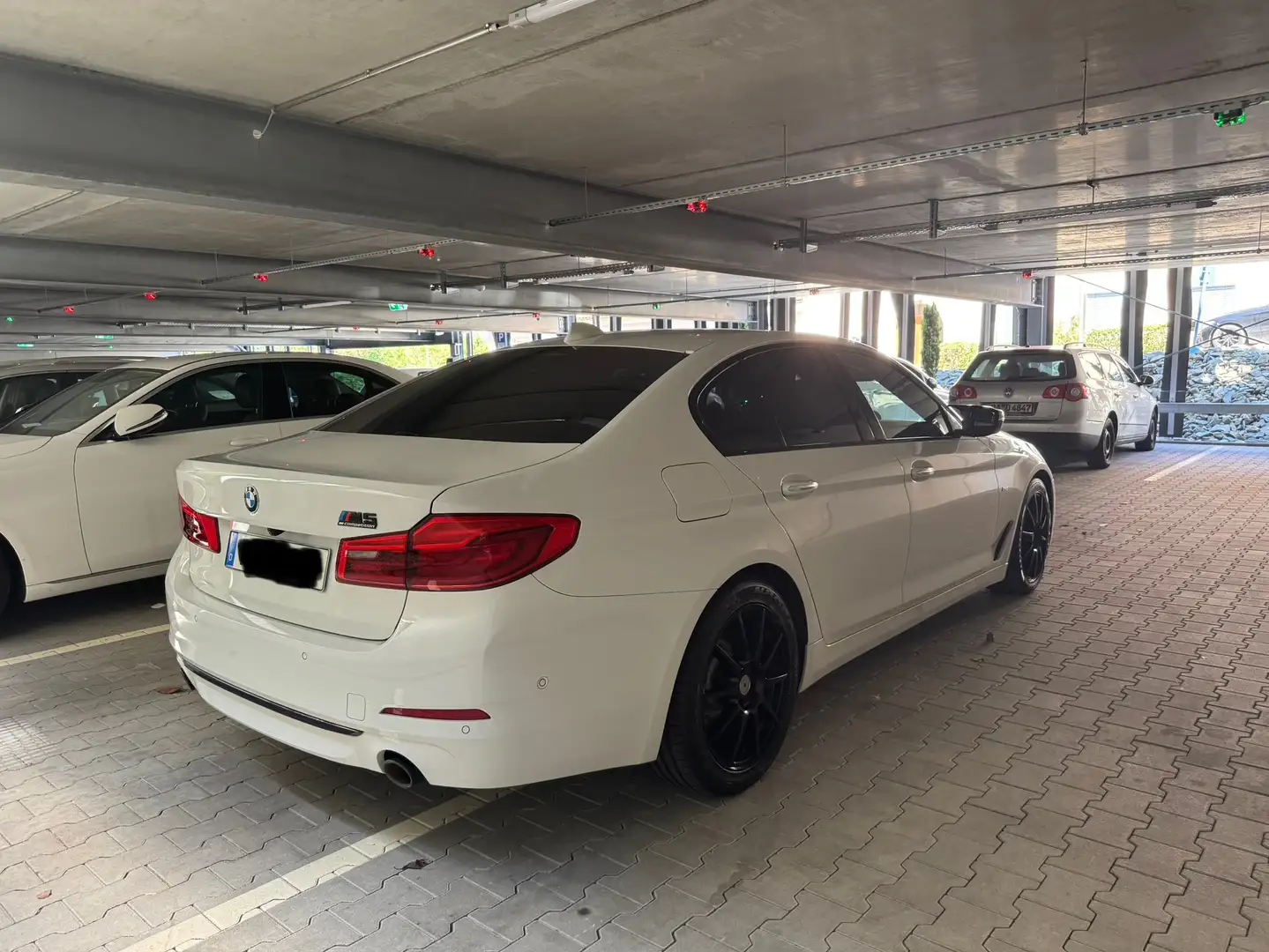 BMW 530 5er Diesel 530d Aut. Sport Line Білий - 2