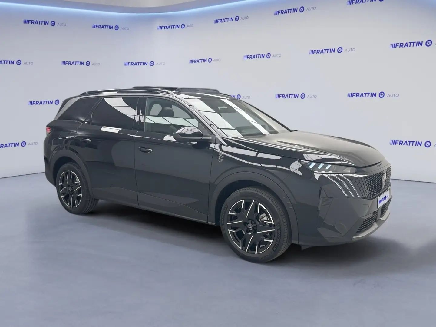 Peugeot 5008 Hybrid 145 e-DCS6 GT Zwart - 2