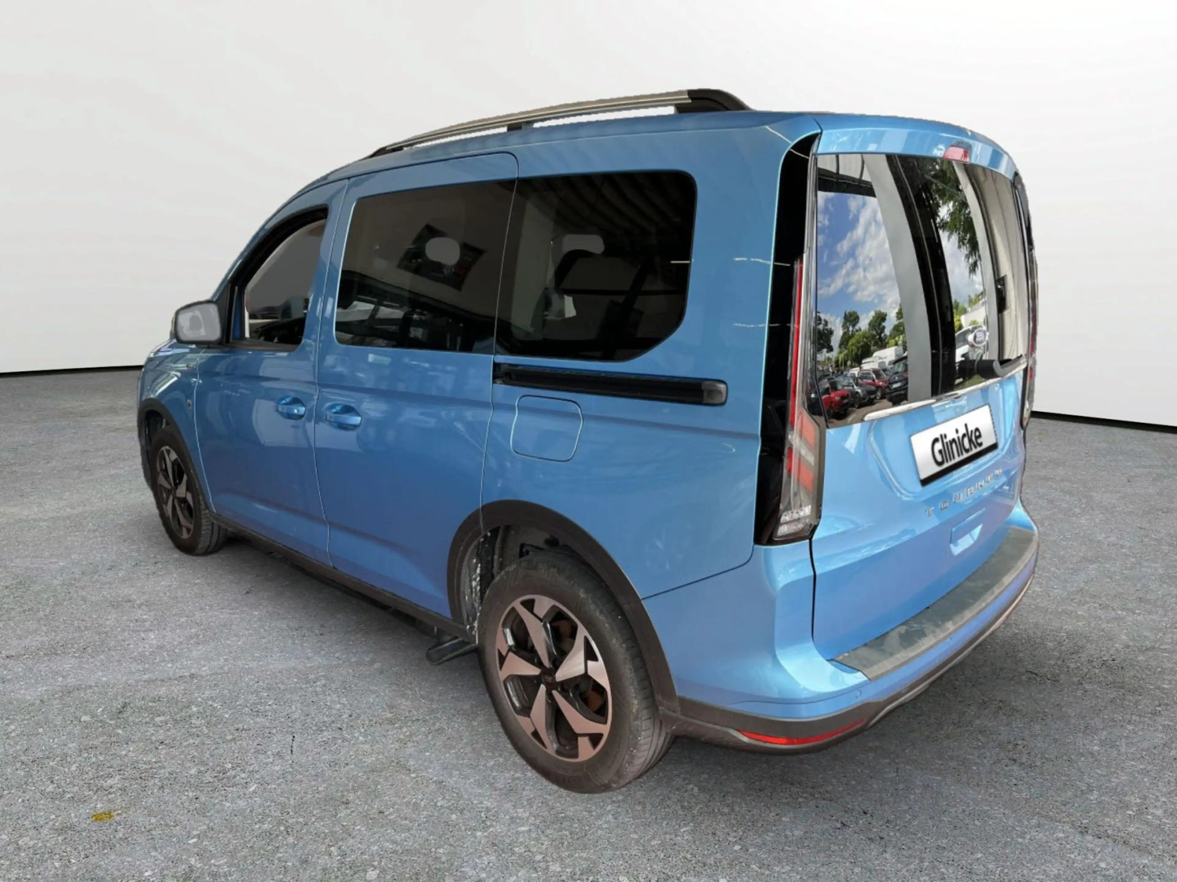 Ford Tourneo Connect 1.5 EcoBoost Pano AHK Vorbereitu — photo 2