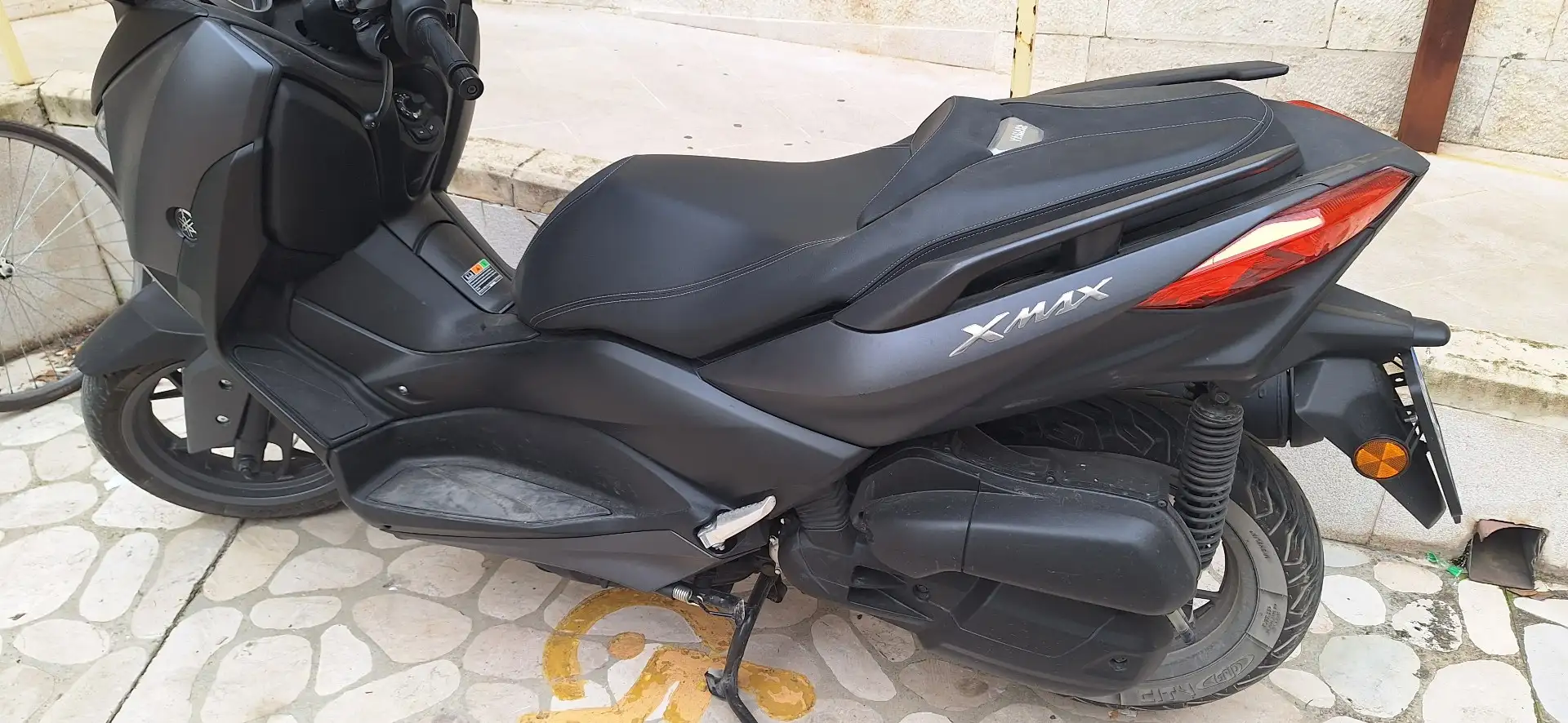 Yamaha X-Max 125 Nero - 2