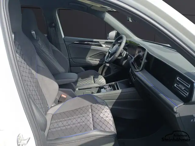 Volkswagen Tiguan view 14