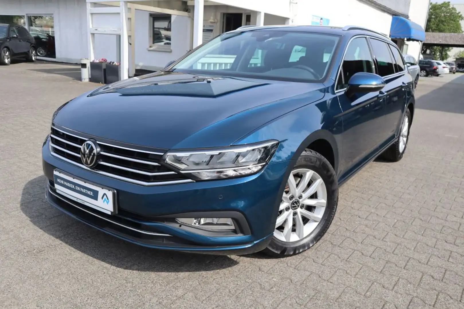 Volkswagen Passat Variant Passat Variant 2.0 TDI SCR DSG Business|NAVI|R-CAM - 1