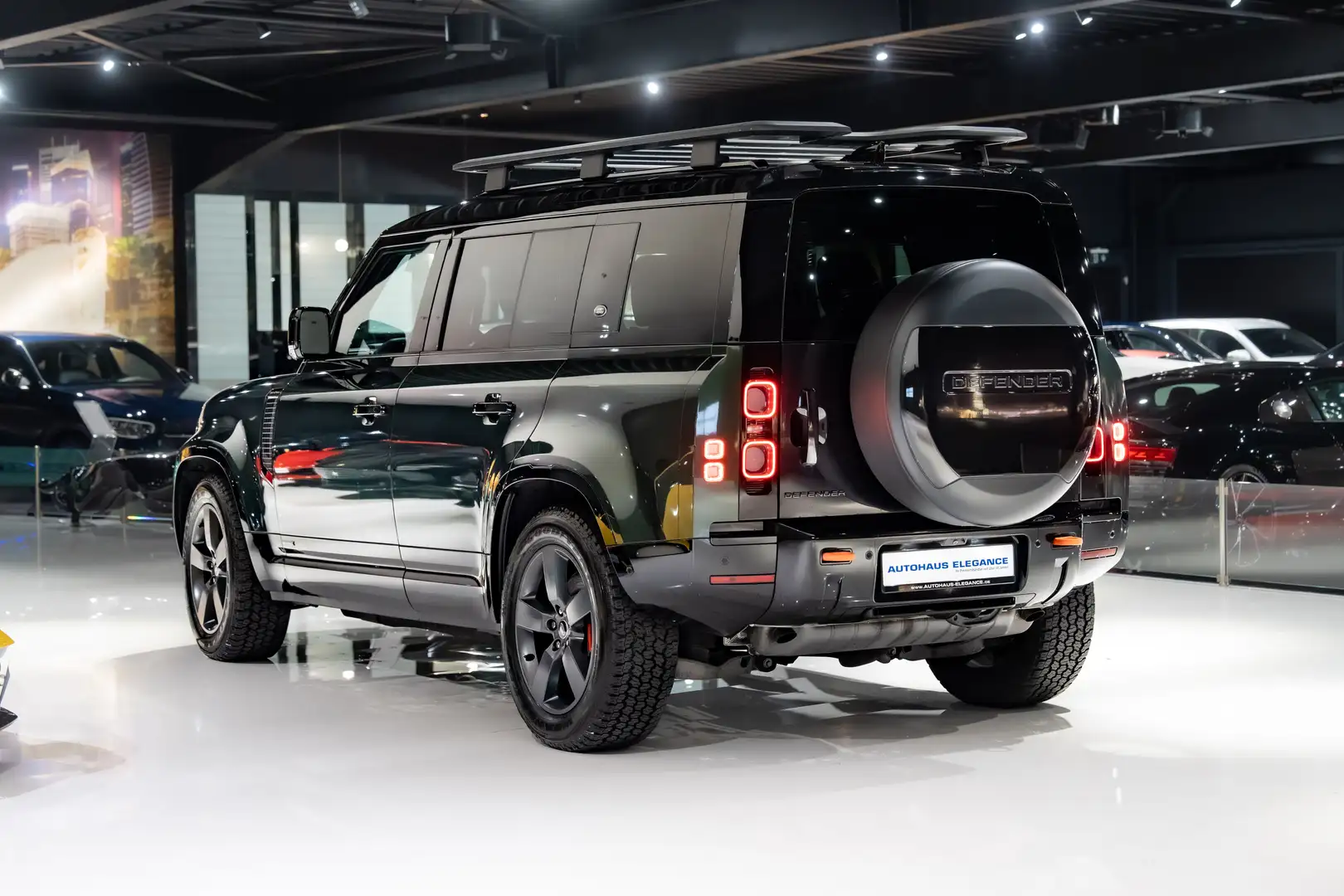 Land Rover Defender 110 X*LUFTFEDER.*MATRIX*MERIDIAN*HUP* Schwarz - 1