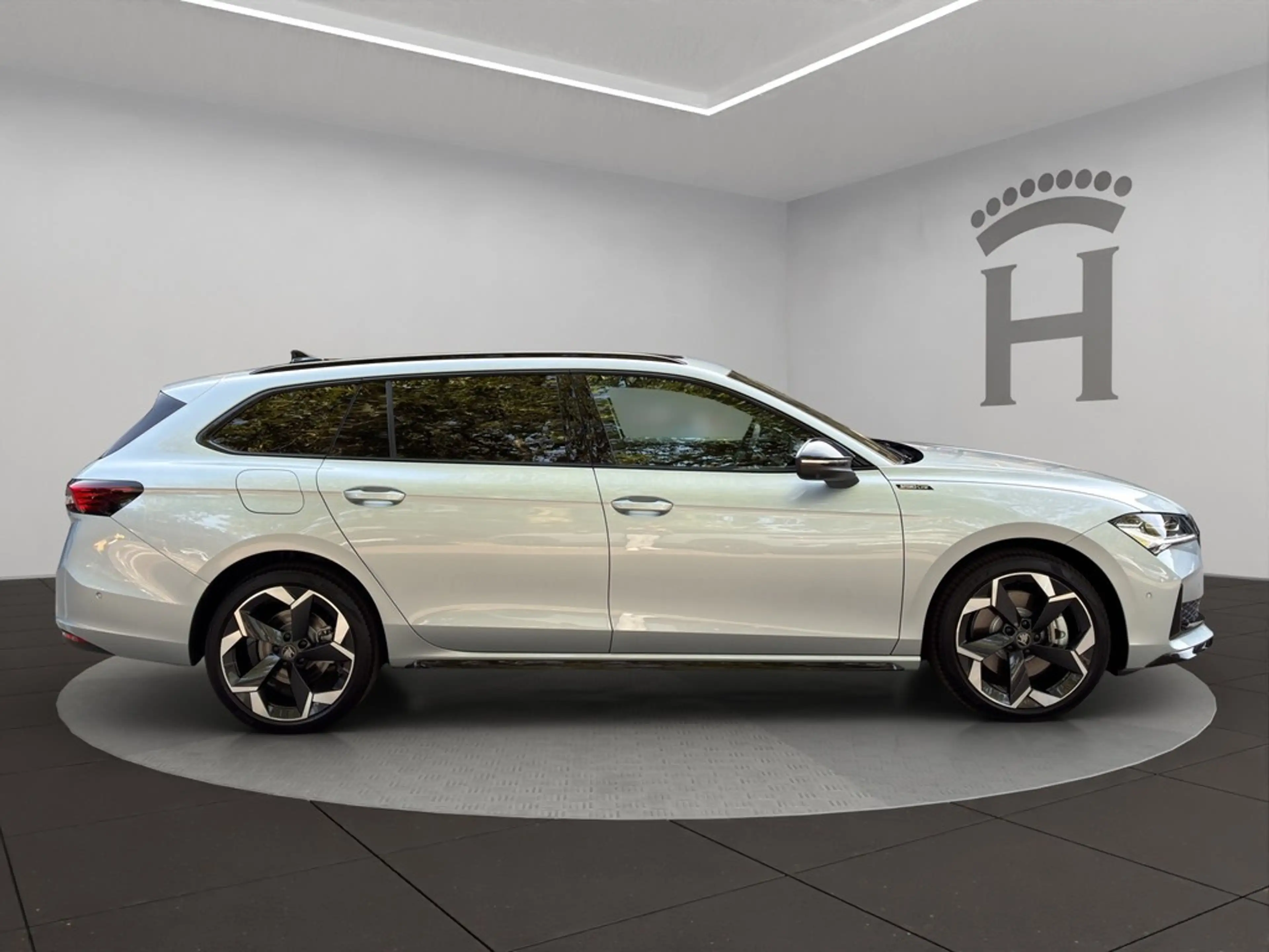 Skoda Superb Combi Sportline 1.5 TSI iV 150 kW 150 kW Sportline — photo 7
