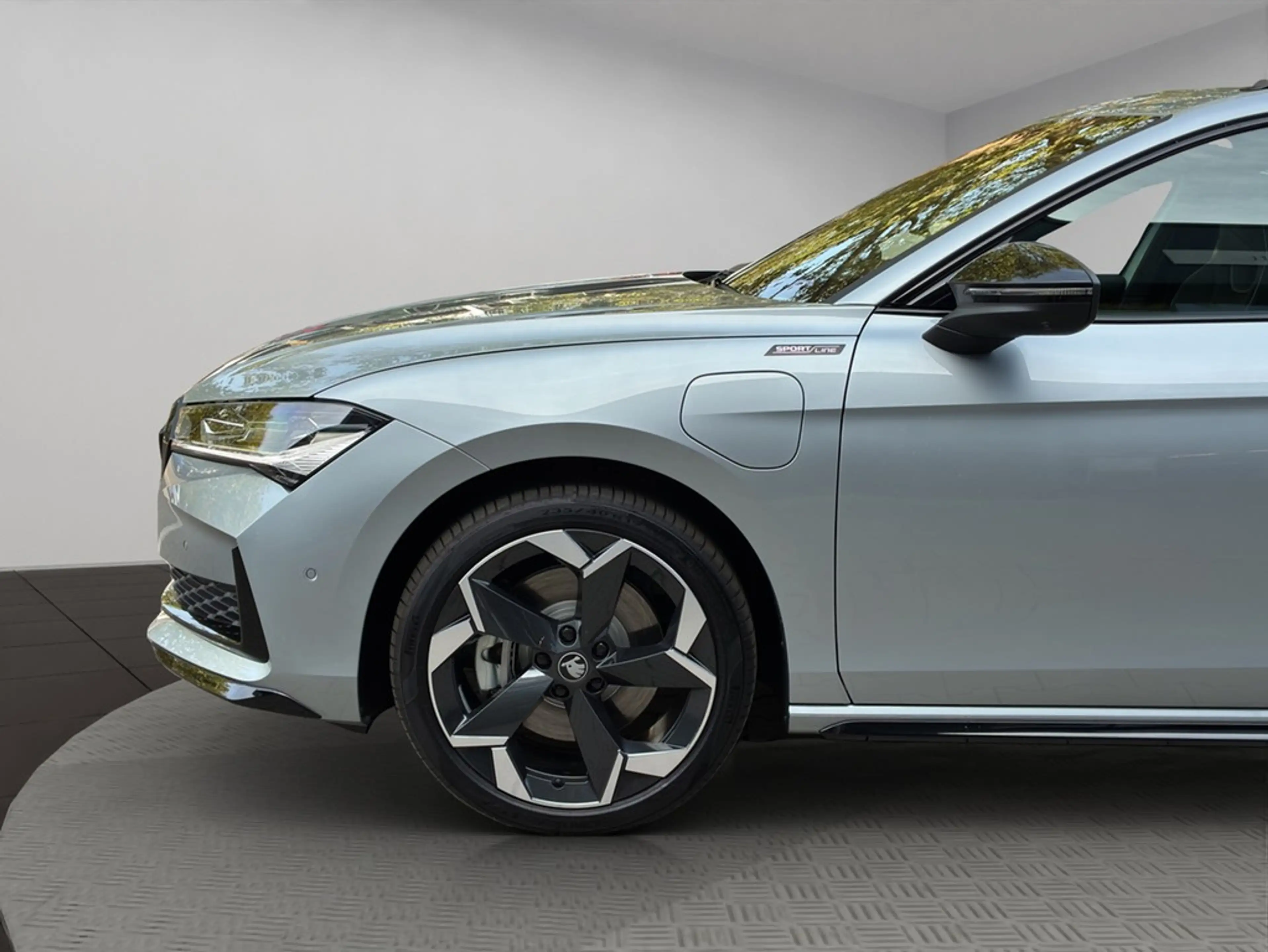 Skoda Superb Combi Sportline 1.5 TSI iV 150 kW 150 kW Sportline — photo 3