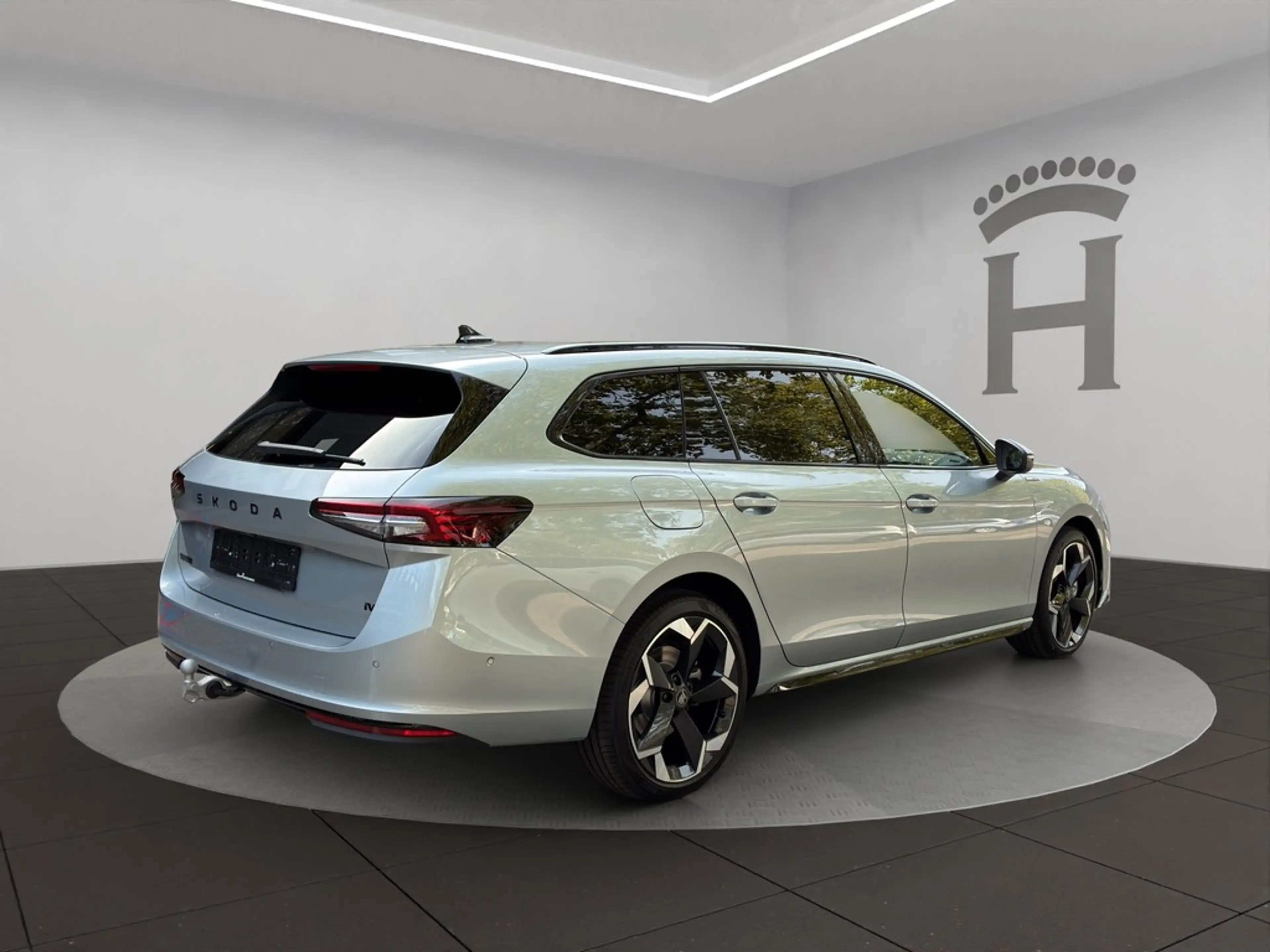 Skoda Superb Combi Sportline 1.5 TSI iV 150 kW 150 kW Sportline — photo 6