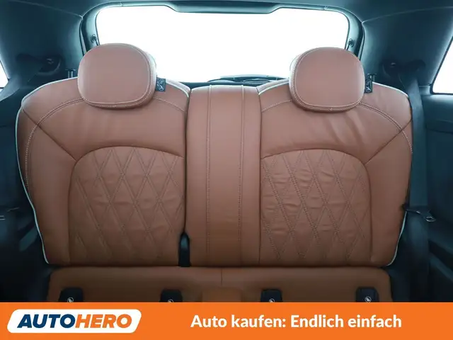 Mini Hatch view 15