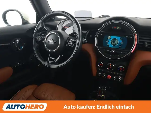 Mini Hatch view 13