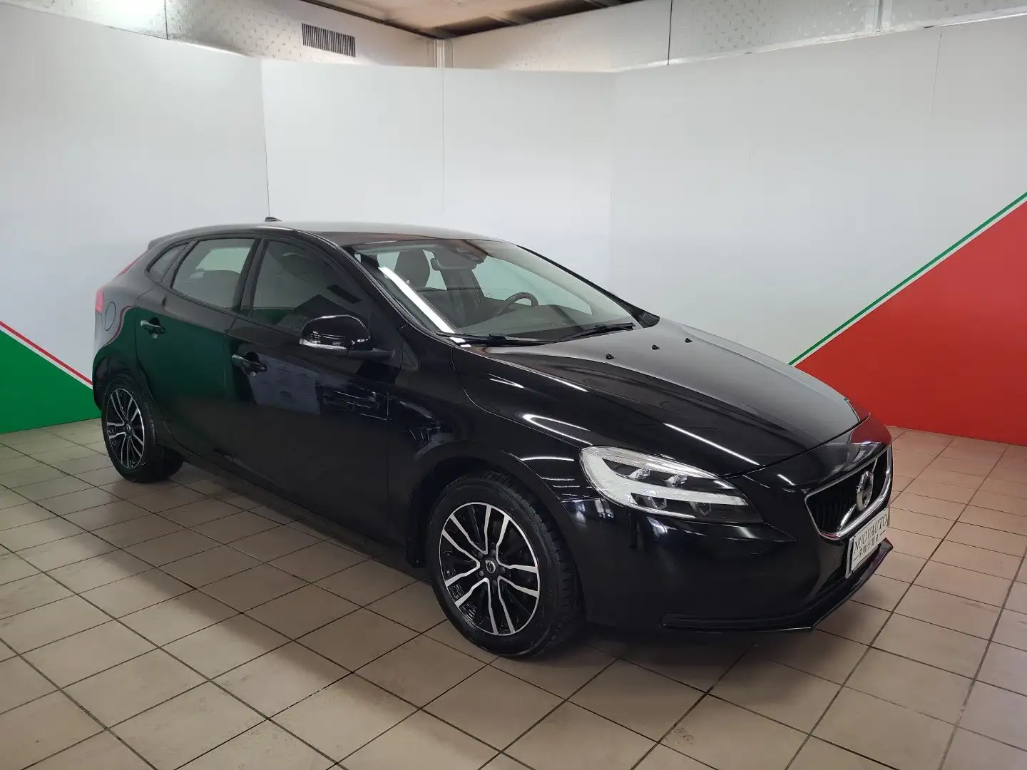 Volvo V40 D2 Business Plus Nero - 2
