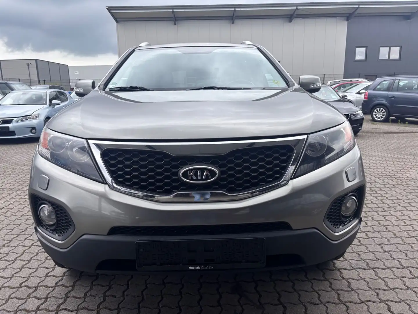 Kia Sorento 2,2 CRDI  4WD-Xenon-Leder-Navi-Eur5 Silber - 2
