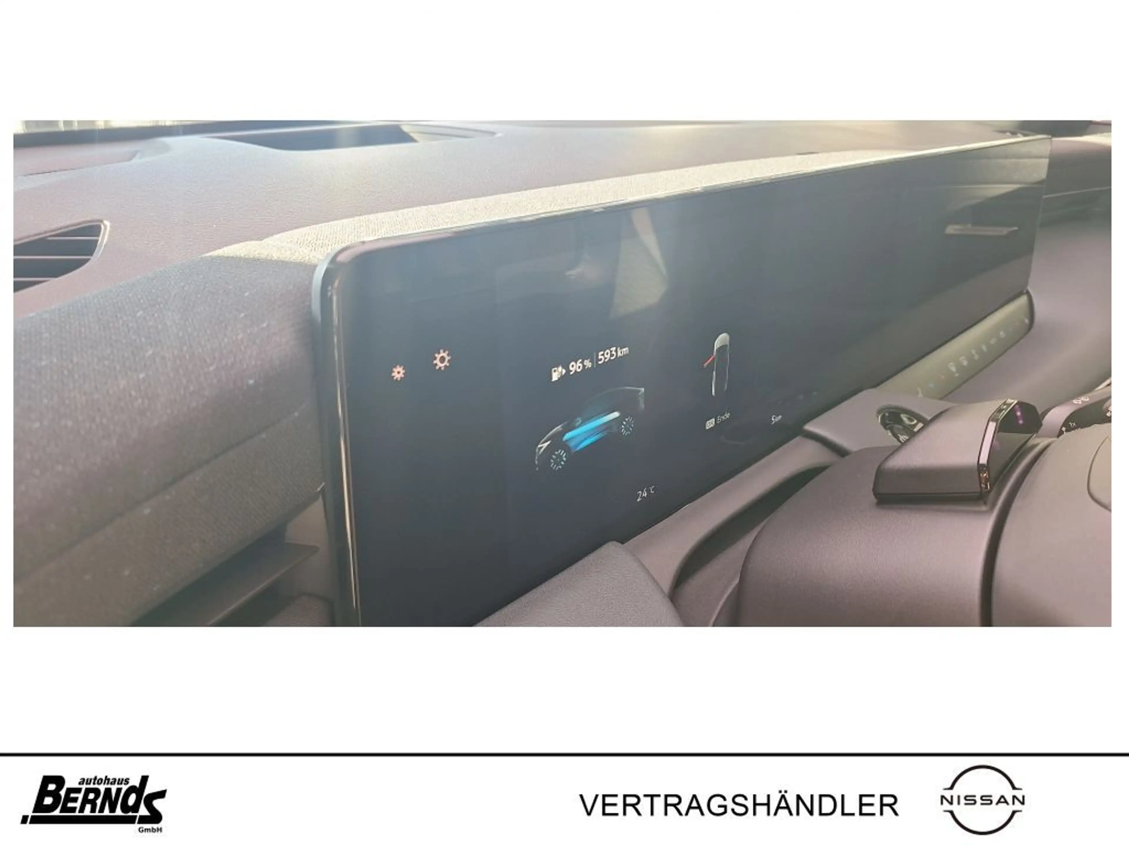 Nissan Leaf 75 kWh Evolve GLASDACH BOSE WINTER HEAD-UP — photo 10