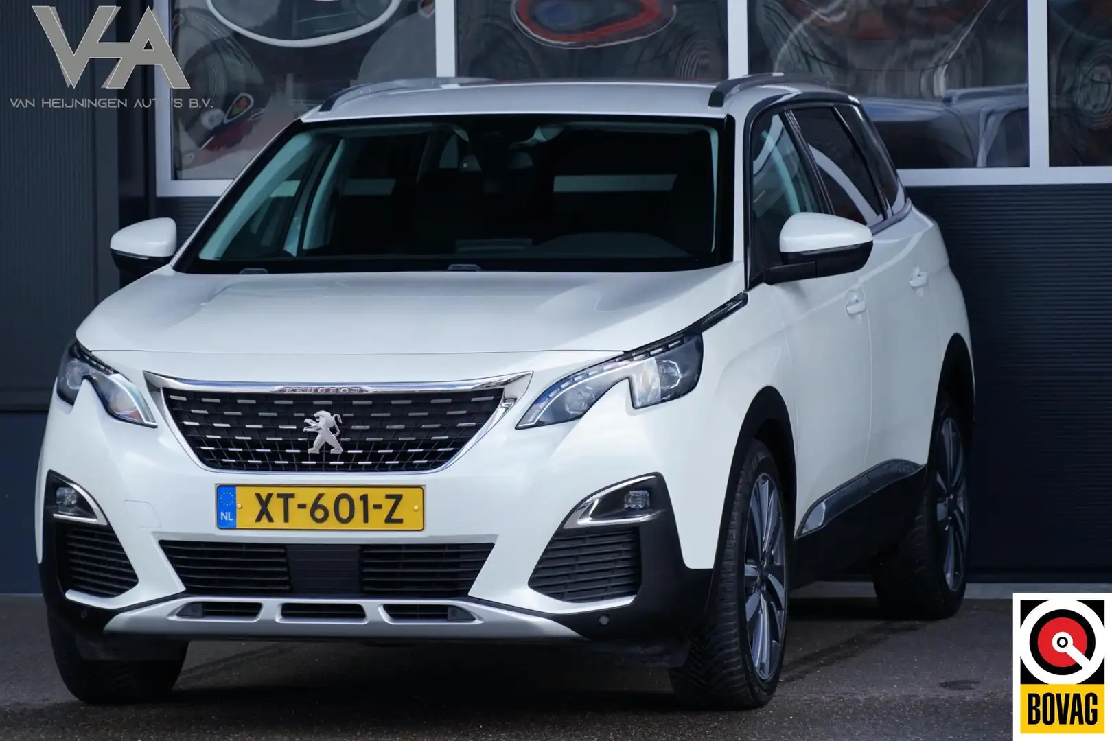 Peugeot 5008 1.2 PureTech Allure, NL, 7 pers. trekh. dis. v.v. Weiß - 1
