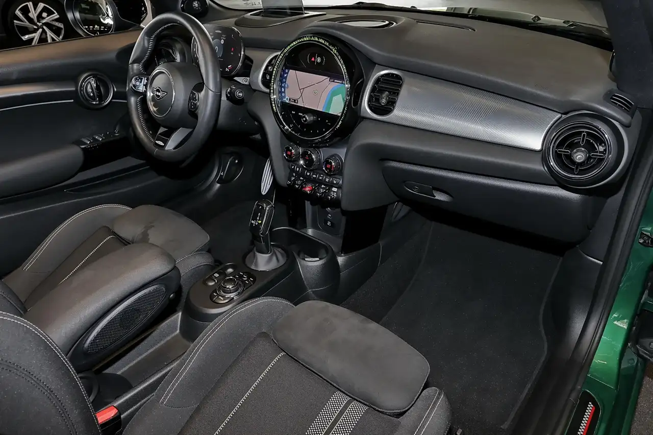 MINI John Cooper Works Cabrio Trim 8