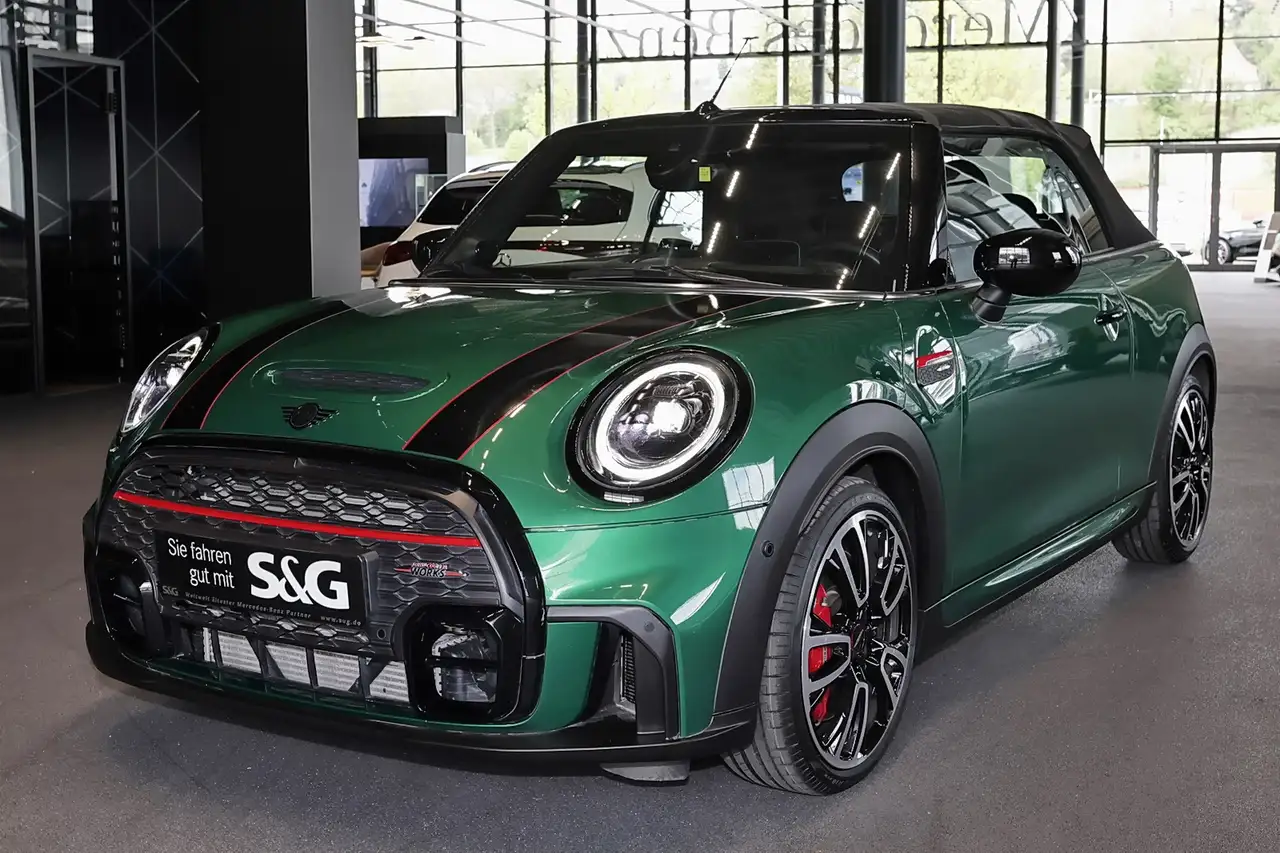 MINI John Cooper Works Cabrio Trim 15