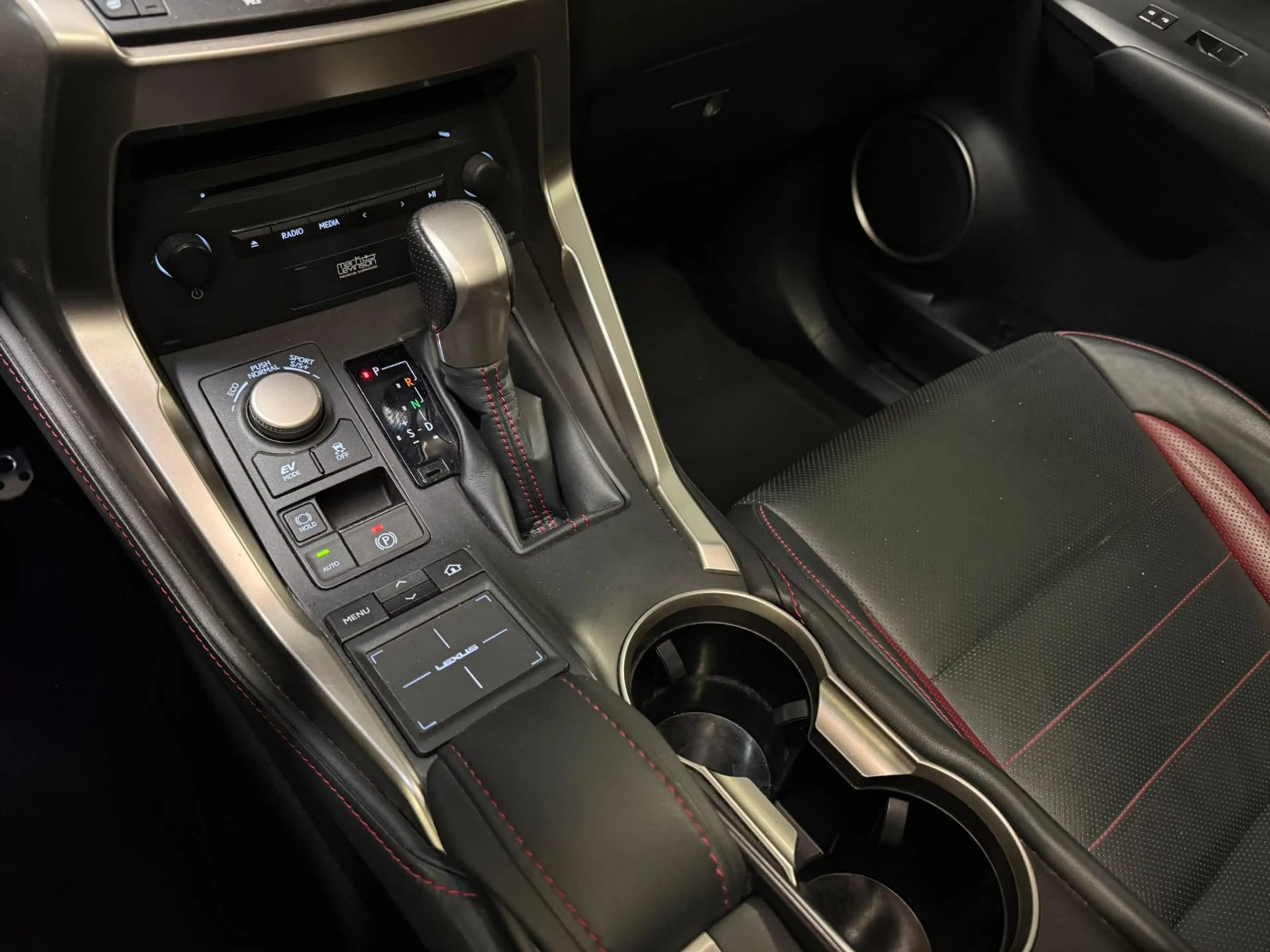 Lexus NX 300h AWD F Sport Line | Mark-Levinson | Panoramadak | S — photo 13