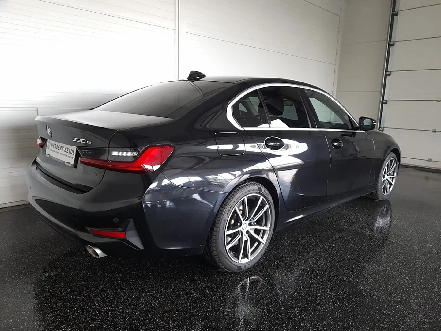 BMW 330 e Limousine Sport-Line PHEV Aut. *LASER LED / N... Noir - 2