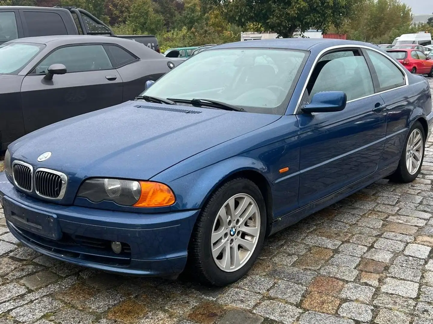 BMW 323 3er Coupé Blau - 1